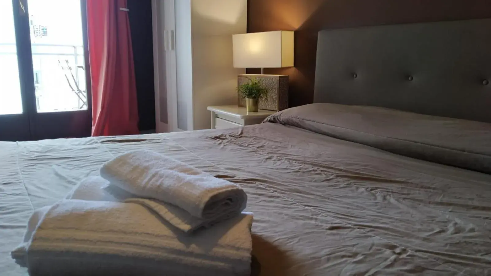 Queen Room with Balcony - single occupancy in CconfortHotels Semplici Emozioni Queen Room with Balcony - single occupancy in CconfortHotels Semplici Emozioni