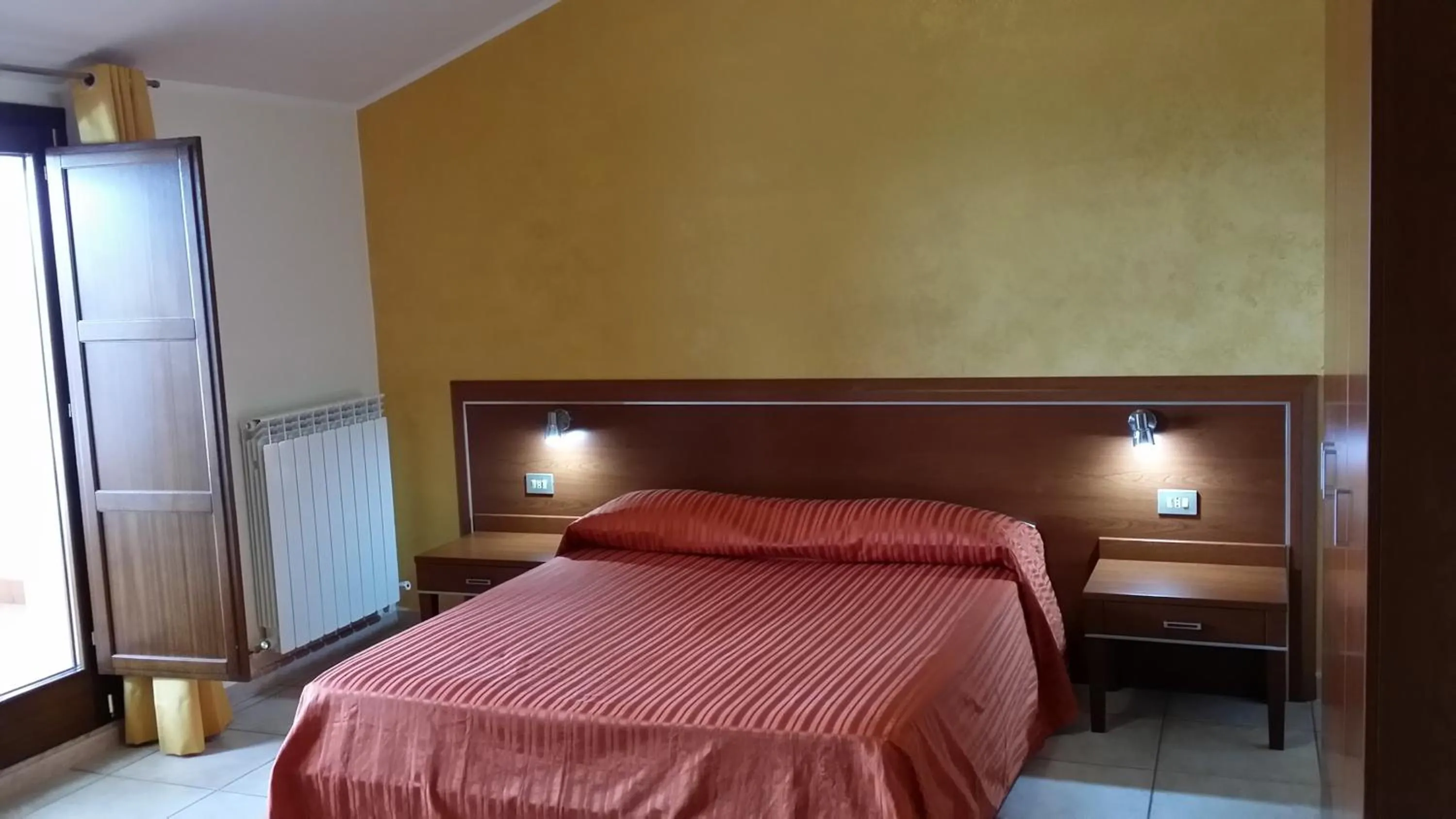 Photo of the whole room, Bed in B&B il Tulipano