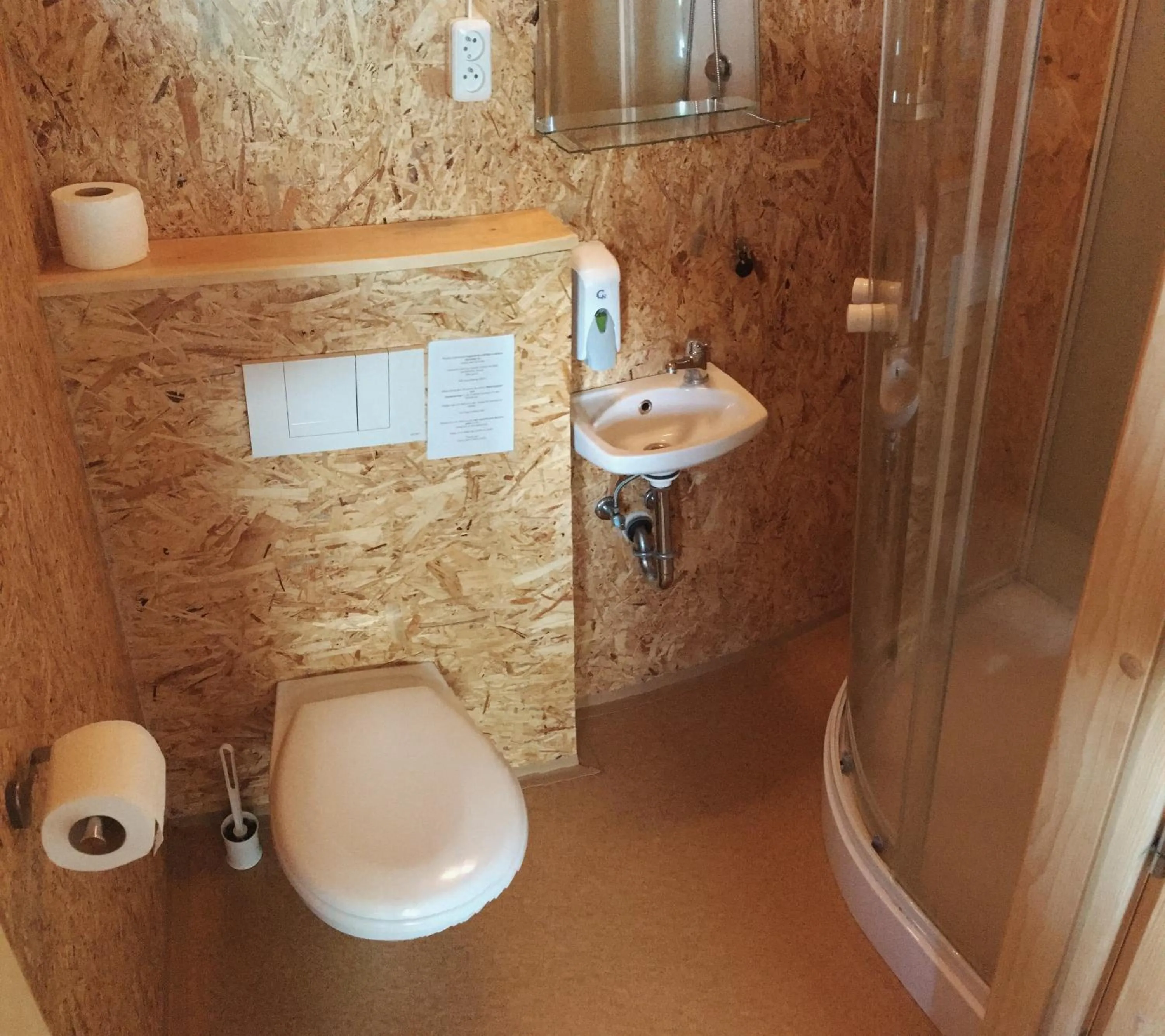 Toilet in Kemp Děčín