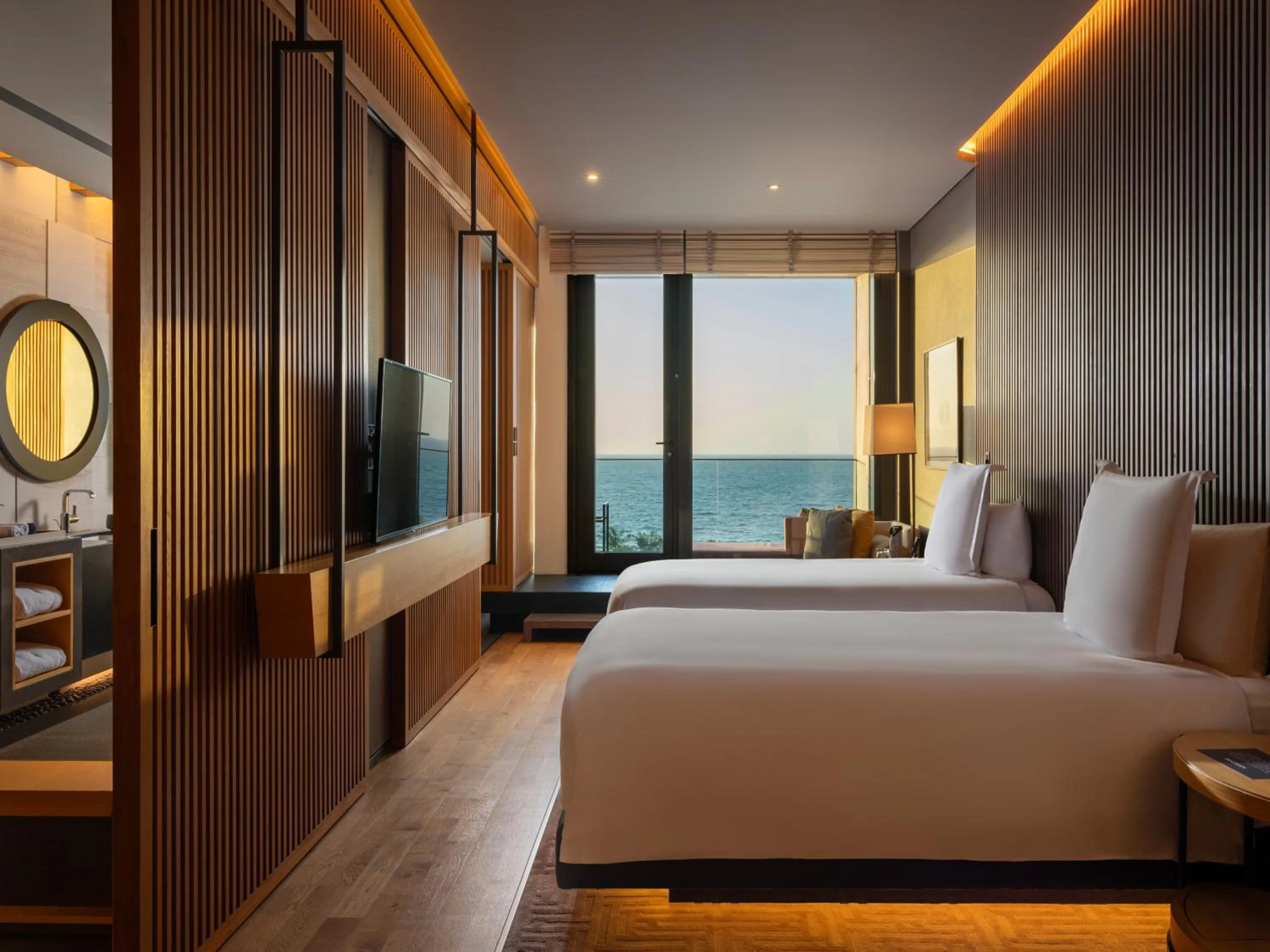 Bed in Banyan Tree Dubai at Bluewaters