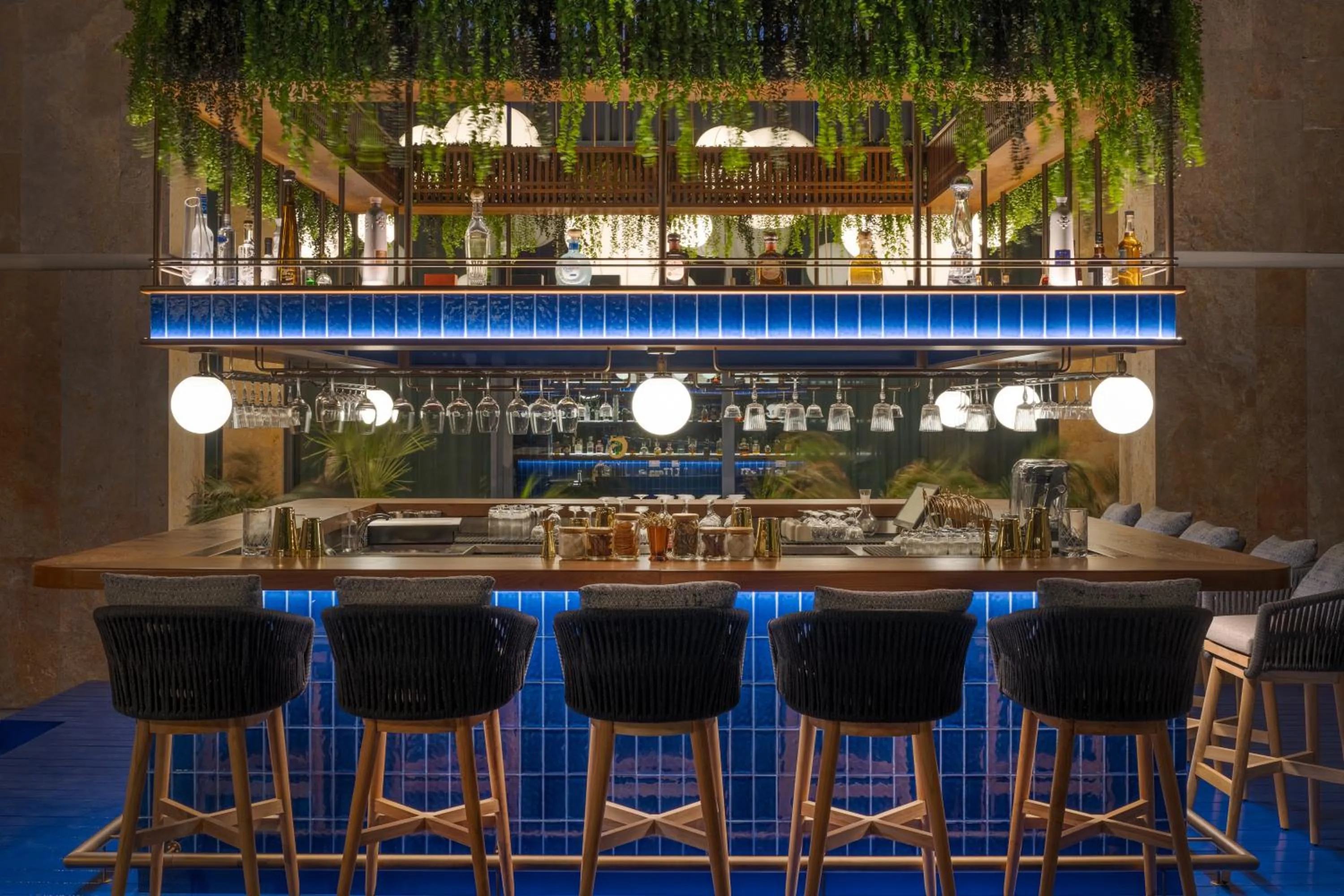 Restaurant/places to eat in Banyan Tree Dubai at Bluewaters