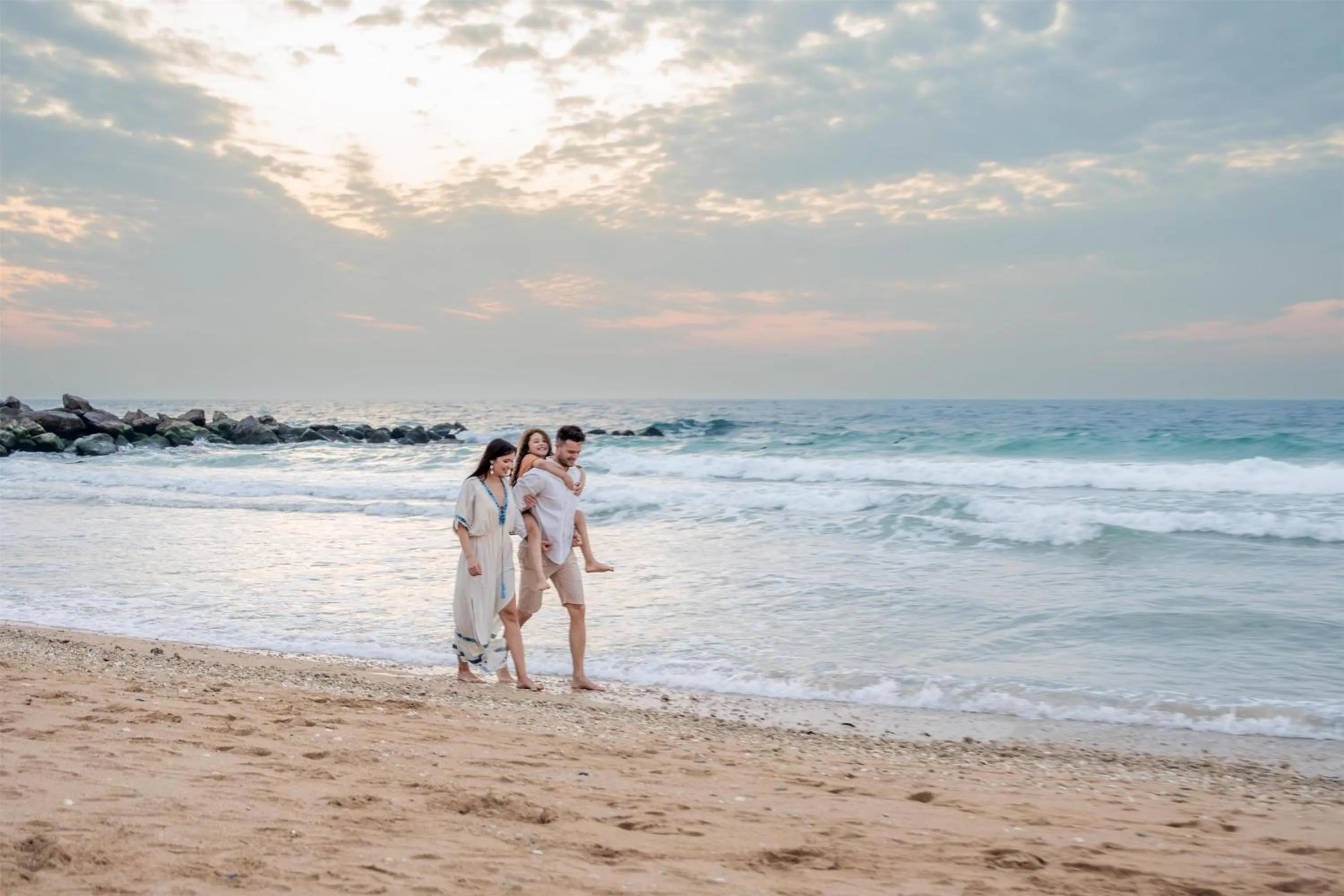 Beach in Banyan Tree Dubai at Bluewaters