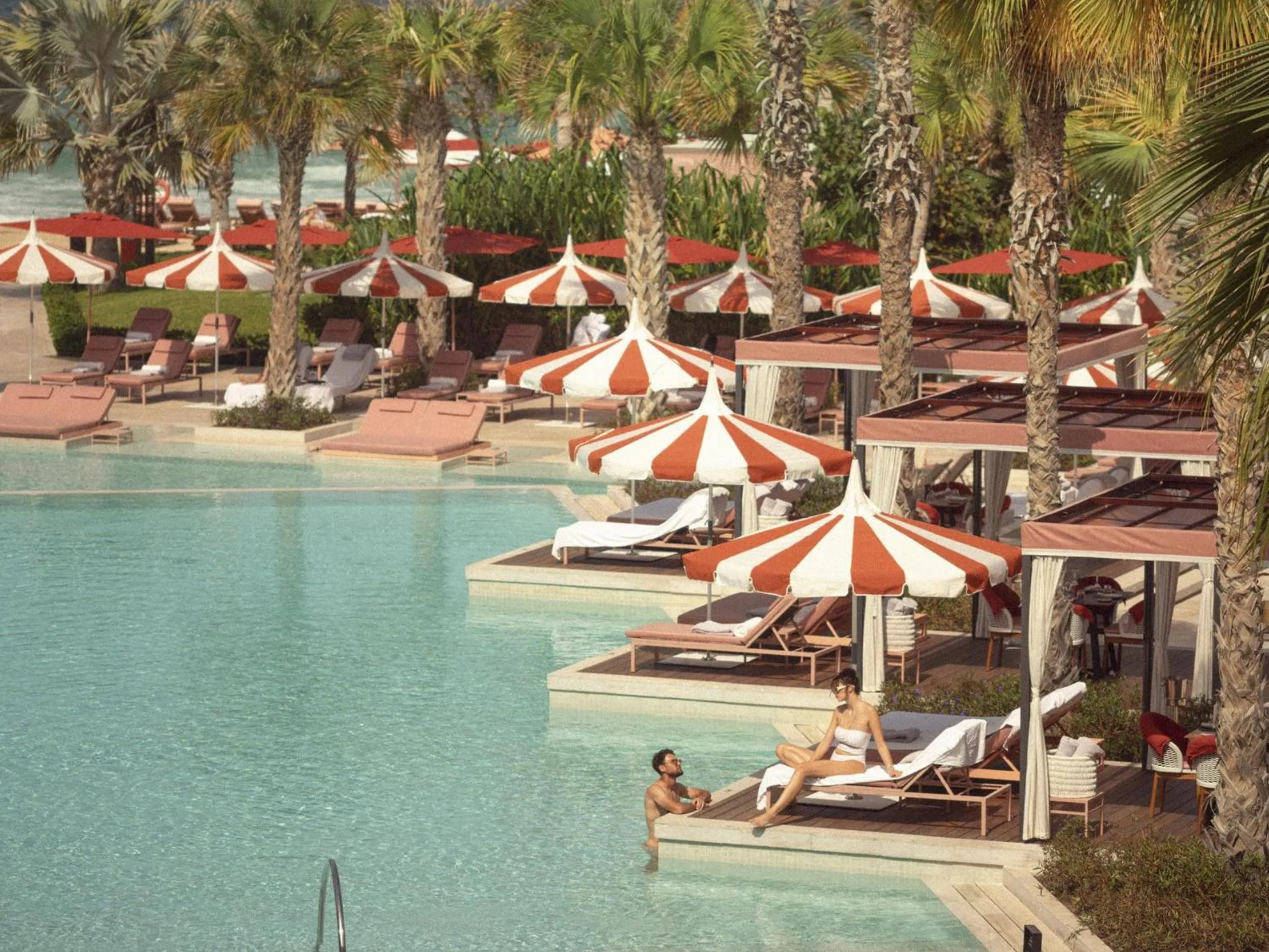 Property building in Banyan Tree Dubai at Bluewaters