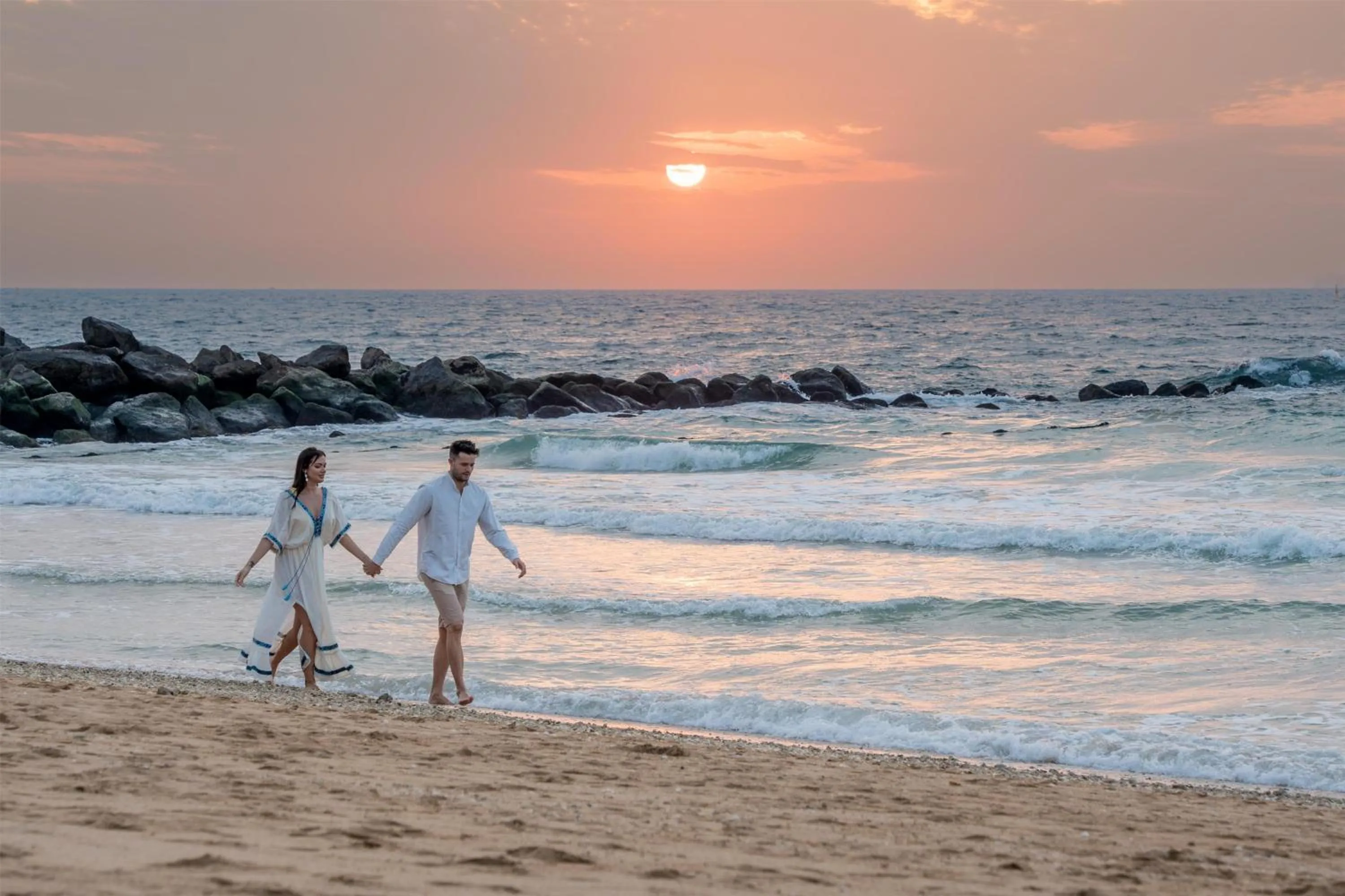 Beach in Banyan Tree Dubai at Bluewaters