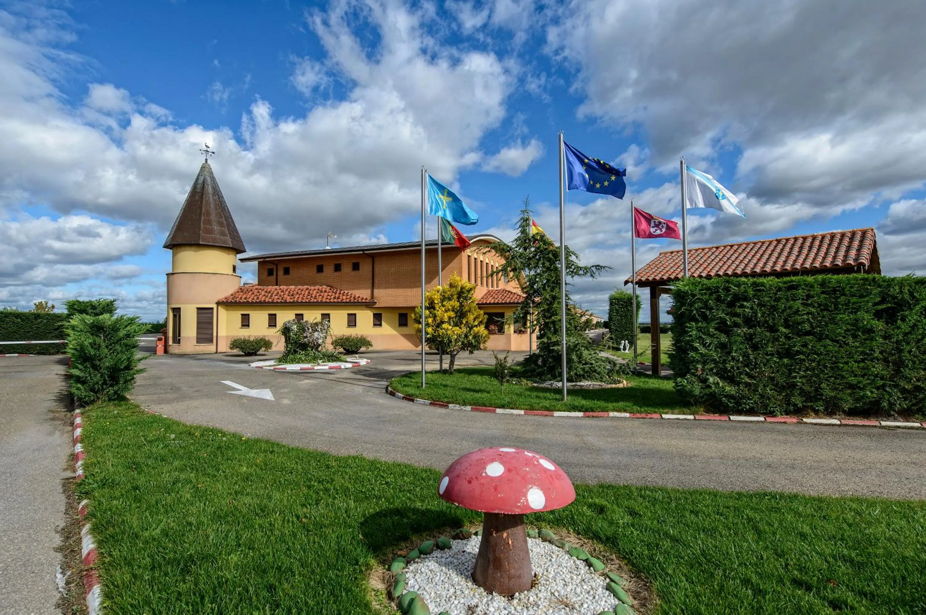 Nearby landmark in Motel Cancun León