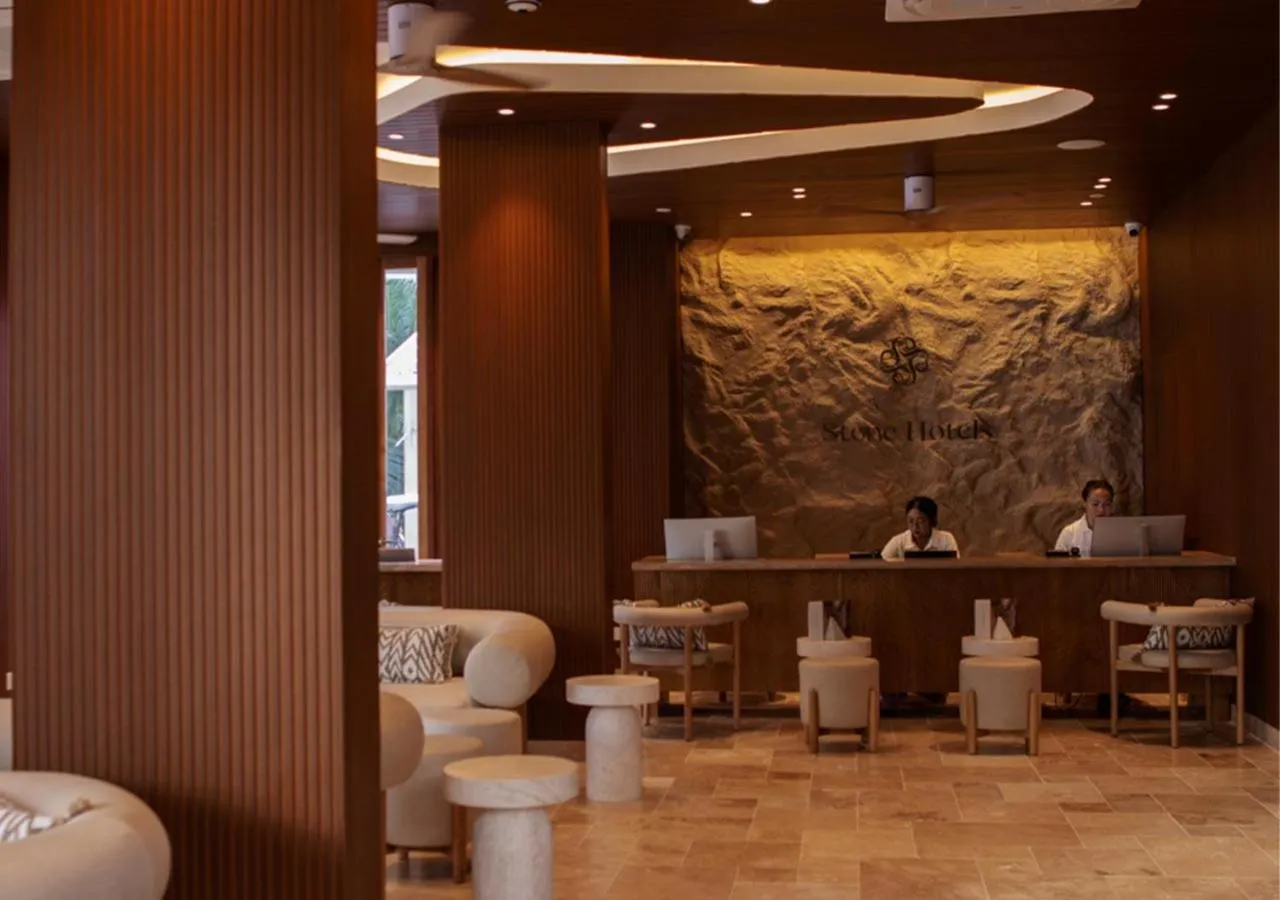Lobby or reception in Stone Hotels Dhiffushi