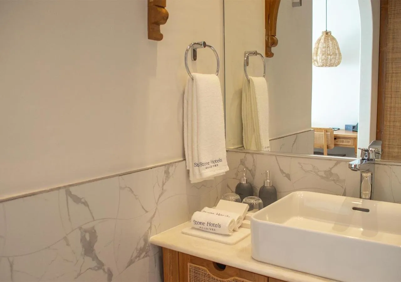 Bathroom in Stone Hotels Dhiffushi