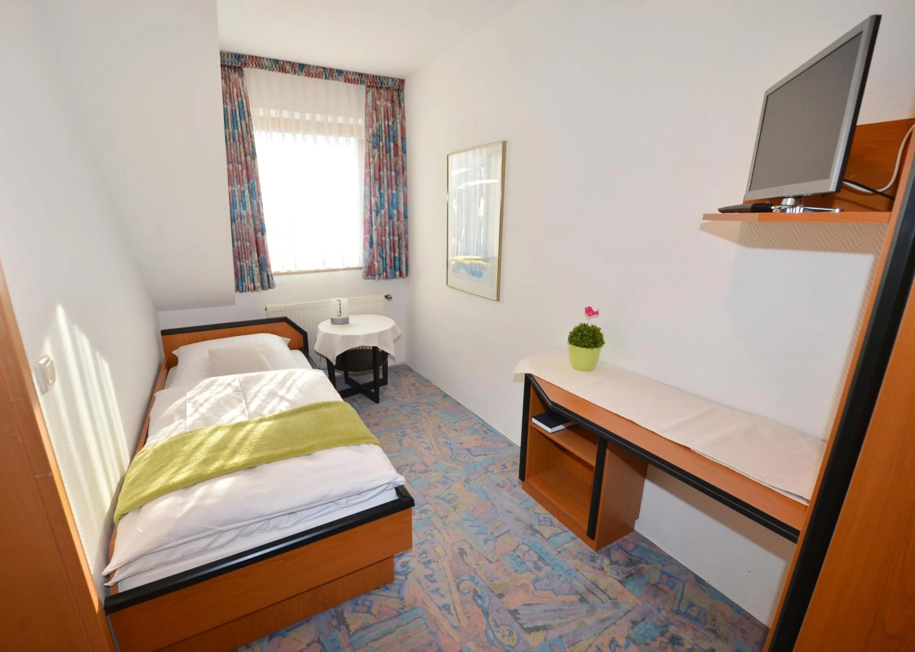 Bed in Rhön-Hotel Sonnenhof - Restaurant & Café