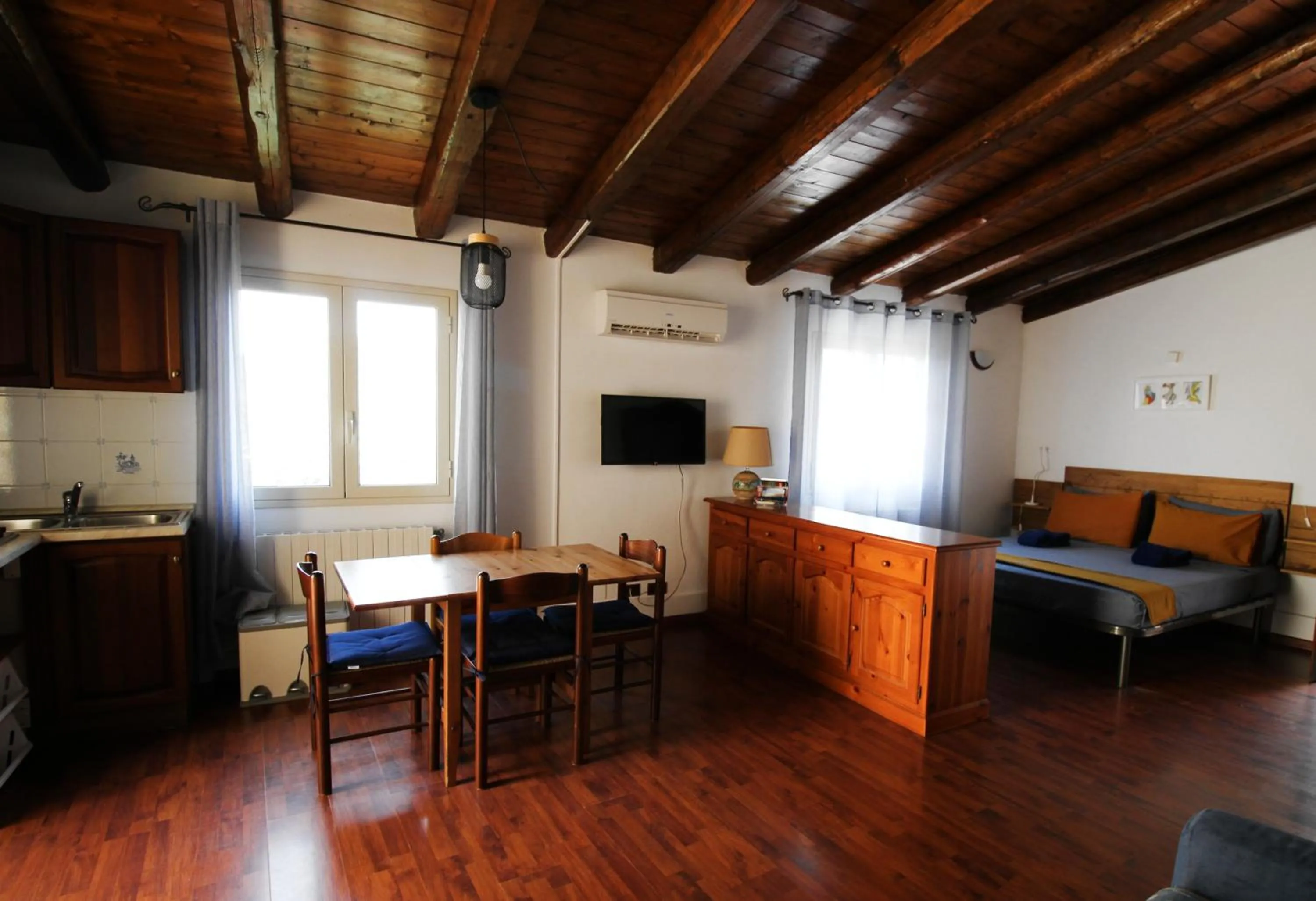 Bed in L' Arca Residence