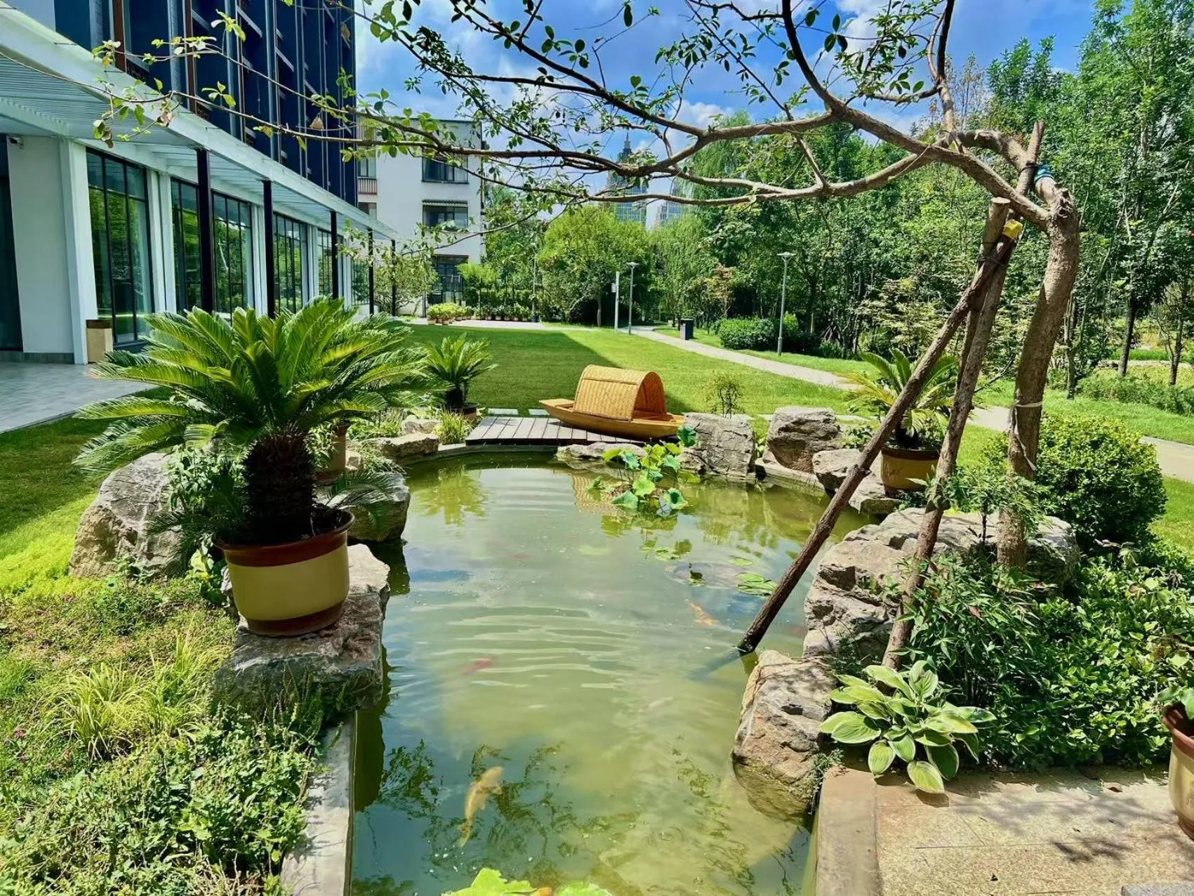 Garden in Century Runhua Hotel