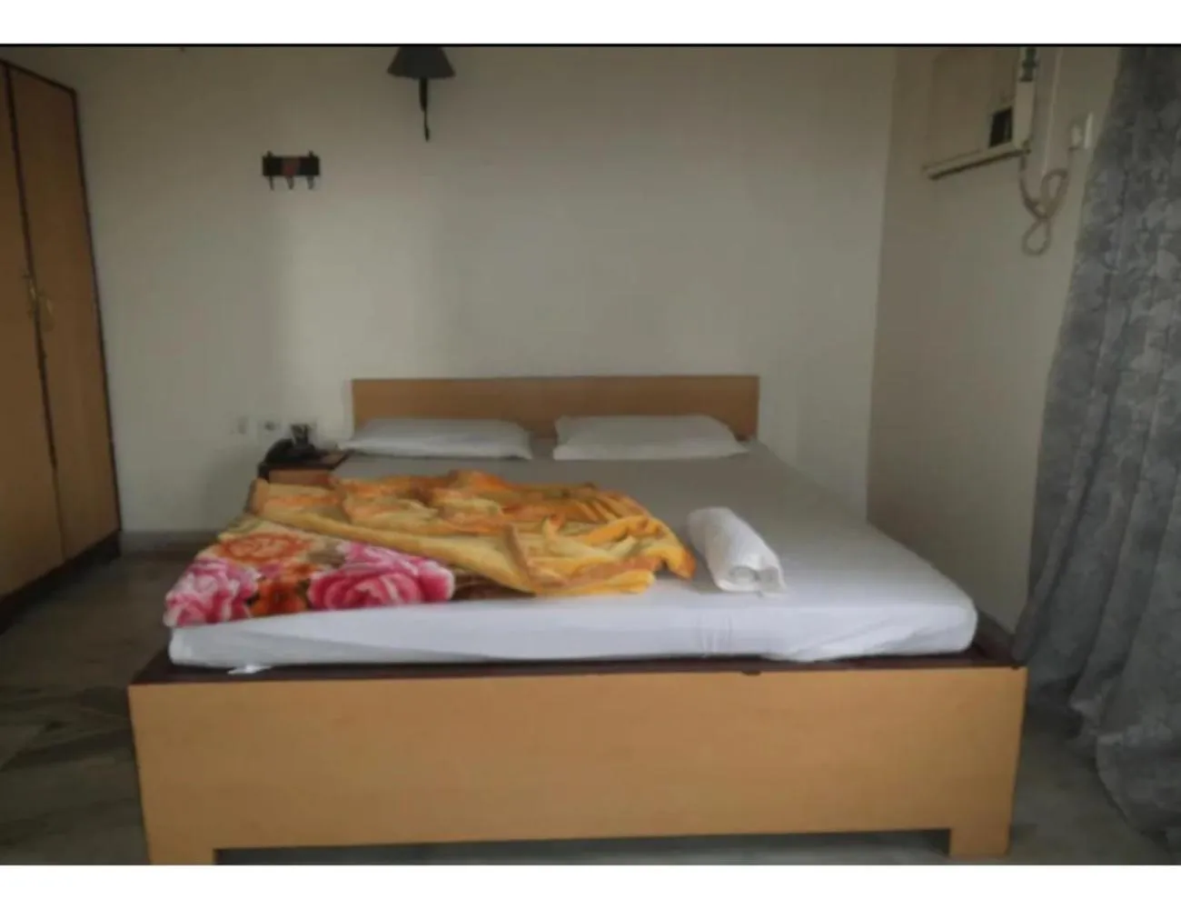 Bed in Central Guest House, Tripura