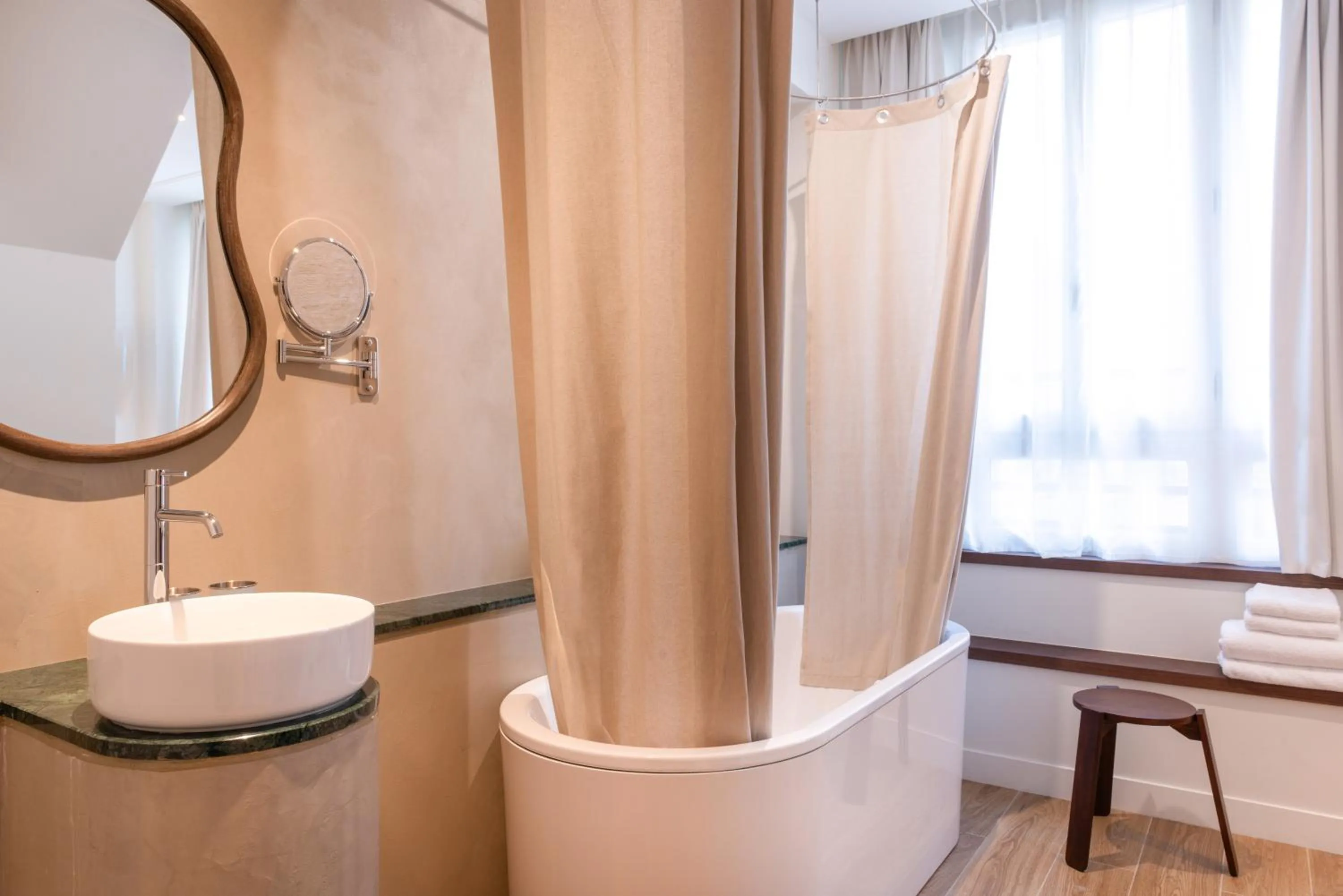 Bathroom in Le Lampika Hôtel