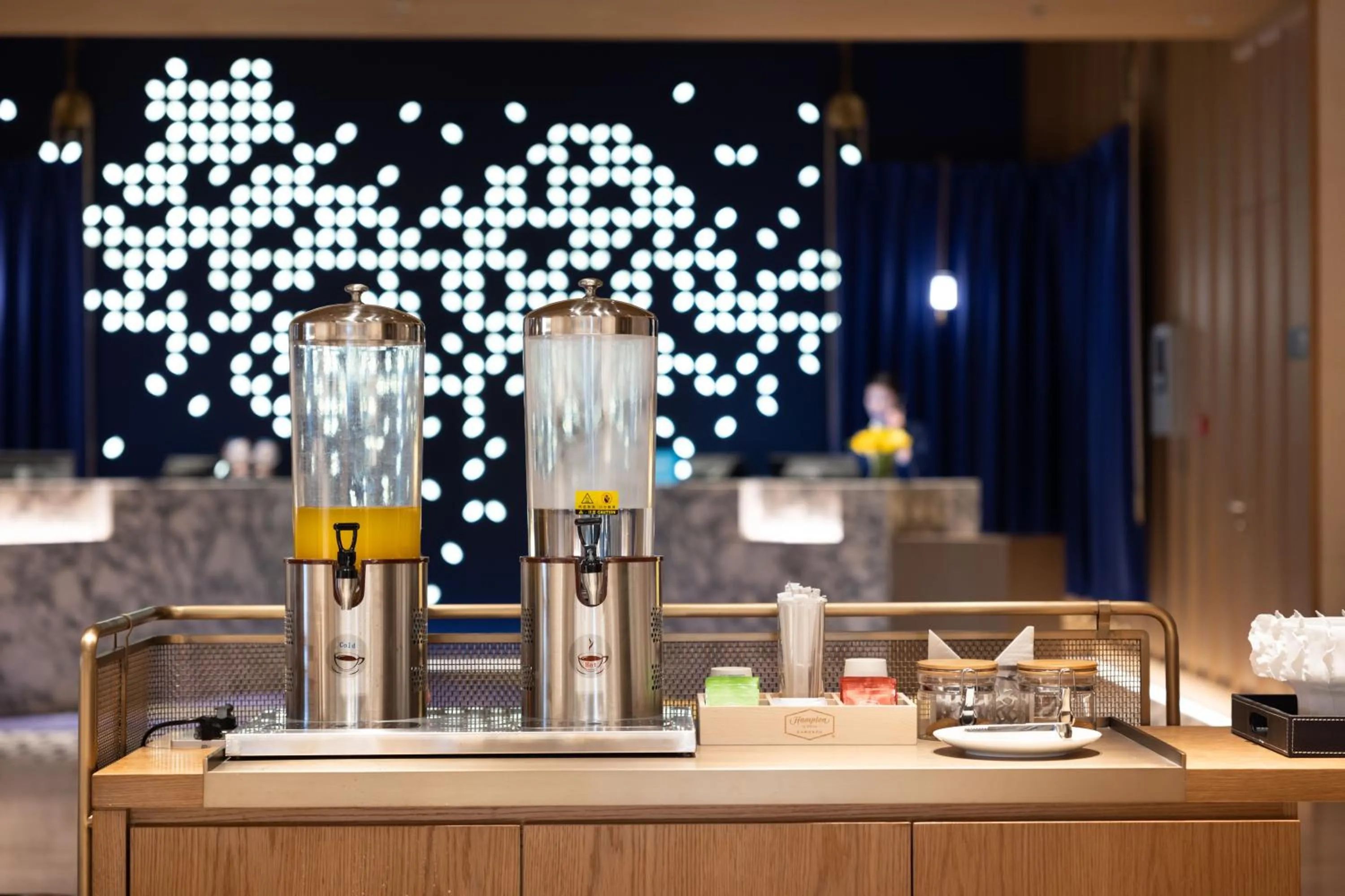 Lobby or reception in Hampton by Hilton Shenzhen Nanshan Science and Technology Park