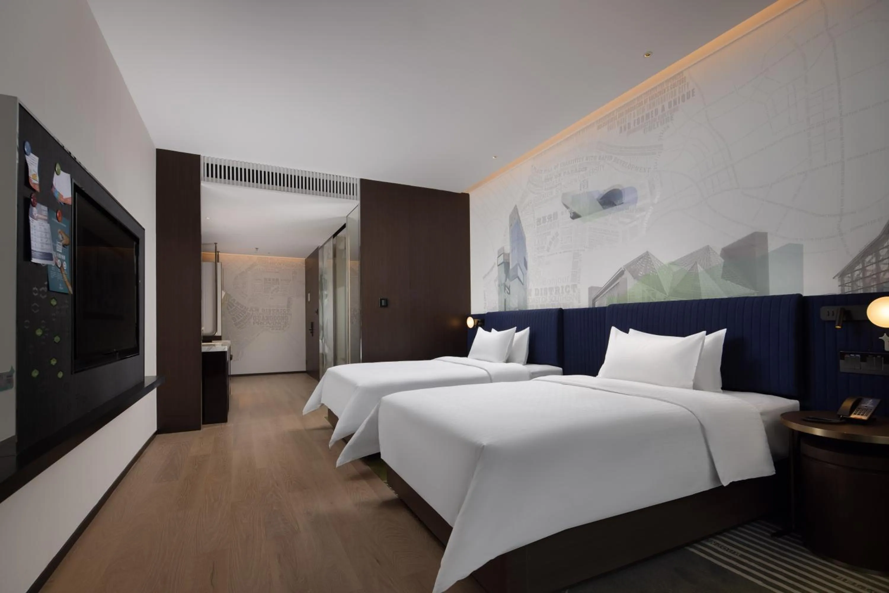 Photo of the whole room, Bed in Hampton by Hilton Shenzhen Nanshan Science and Technology Park