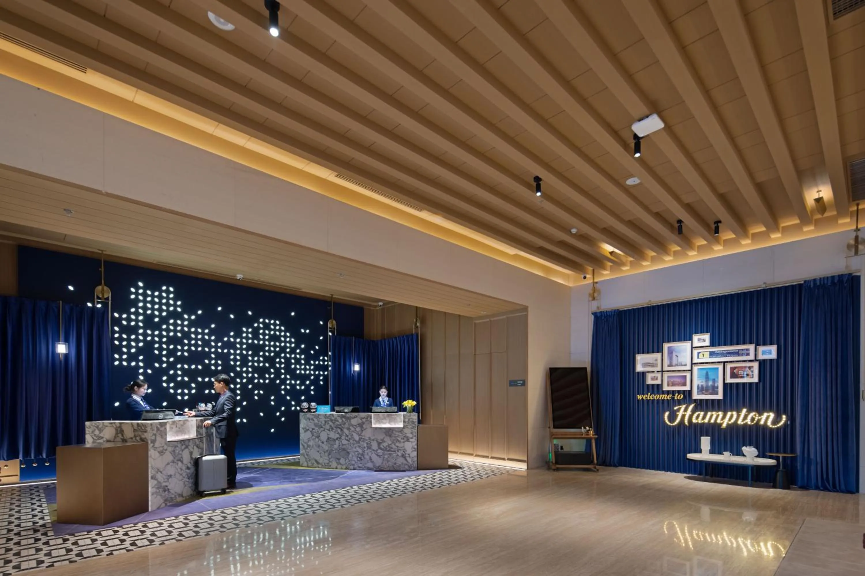 Lobby or reception in Hampton by Hilton Shenzhen Nanshan Science and Technology Park
