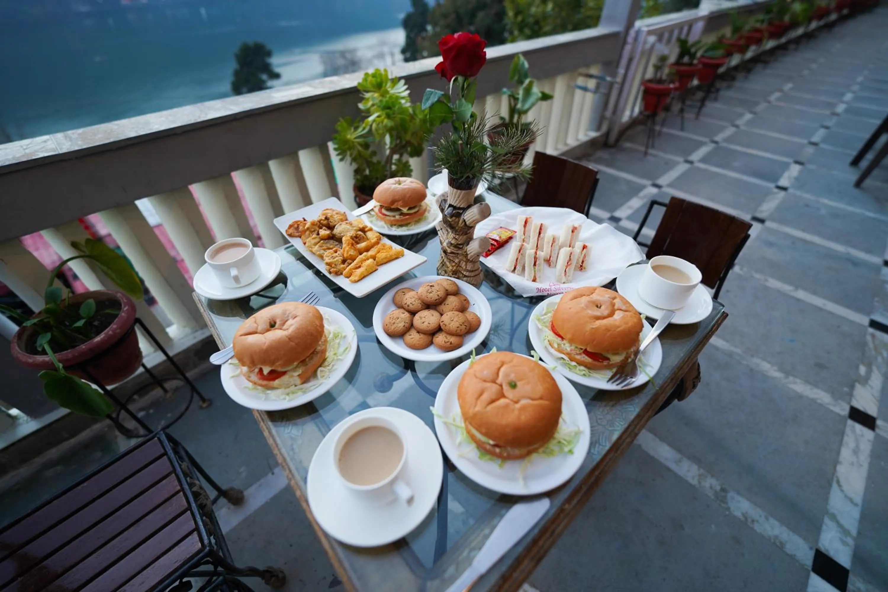 Food in Hotel Silverton