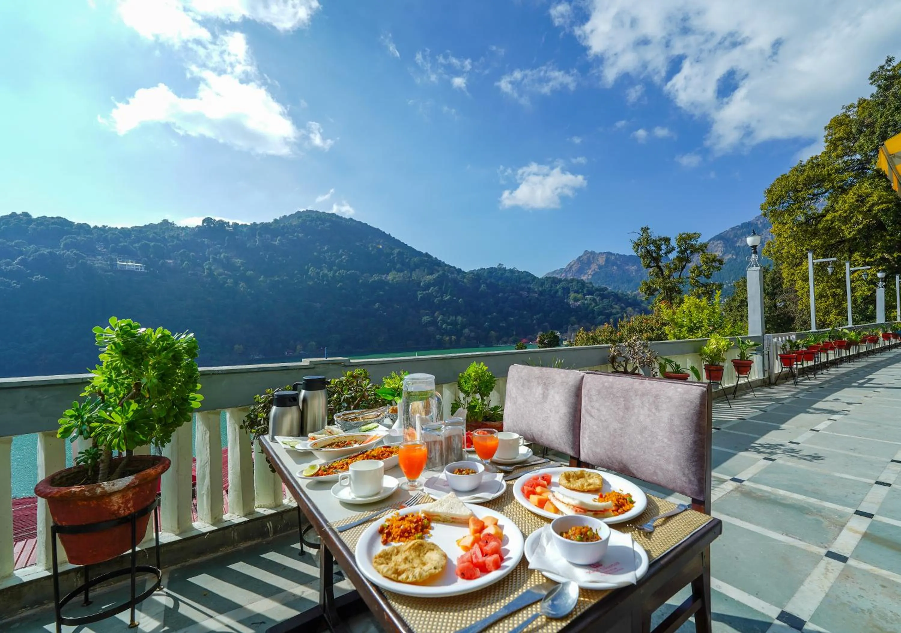 Food and drinks in Hotel Silverton