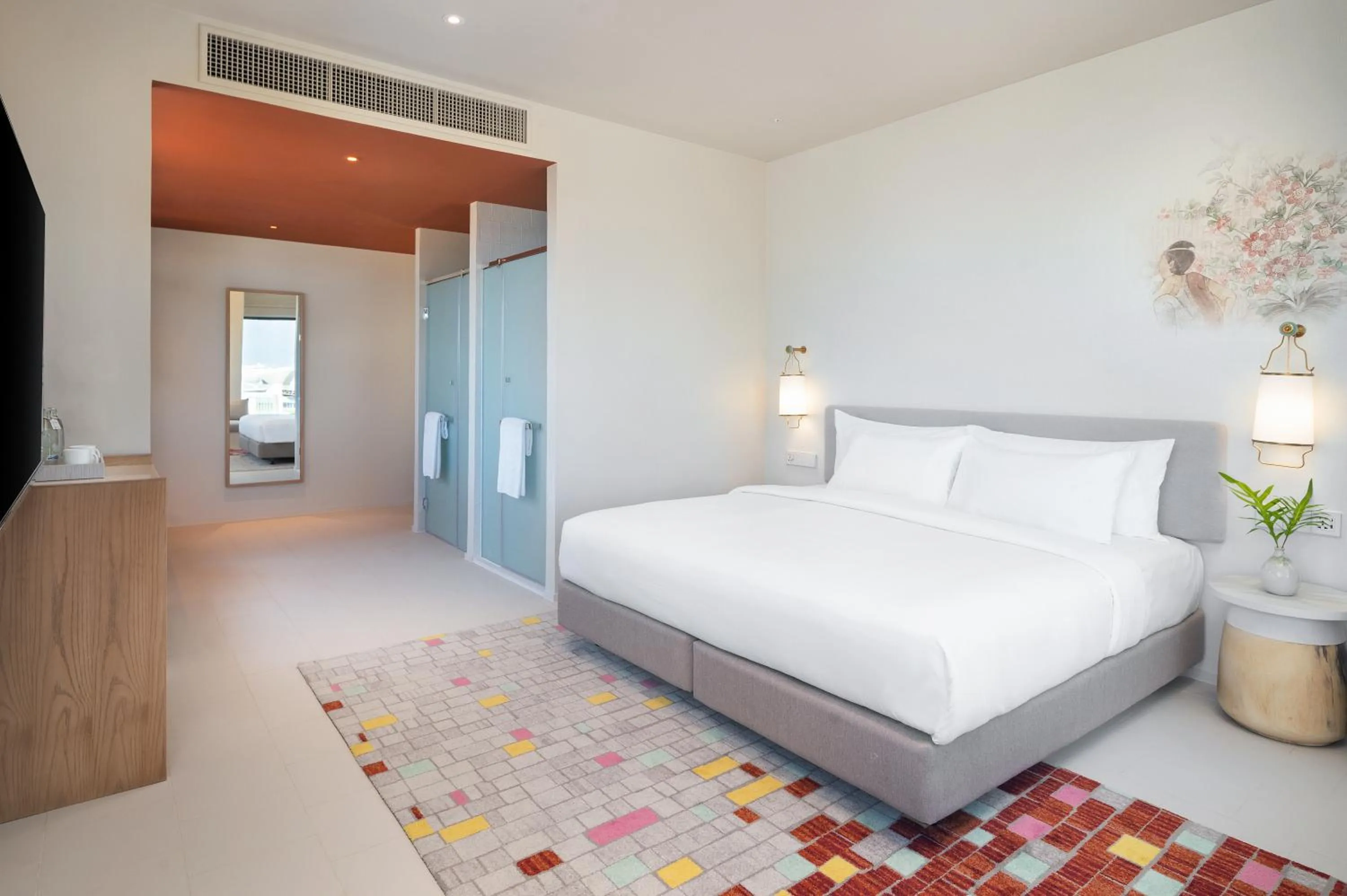 Shower, Bed in Centara Ayutthaya