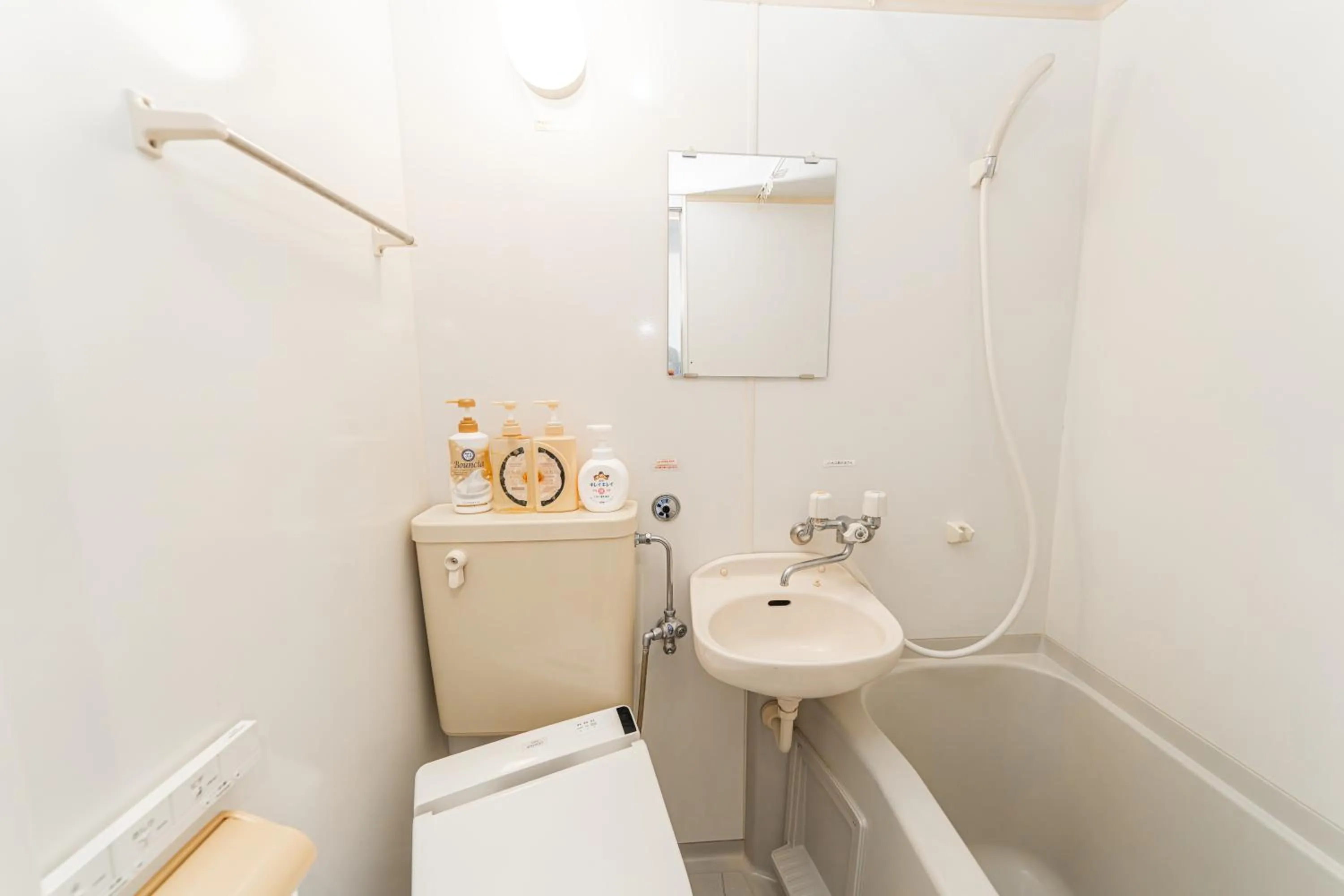 Bathroom in E JOY INN-East Nipoori Branch