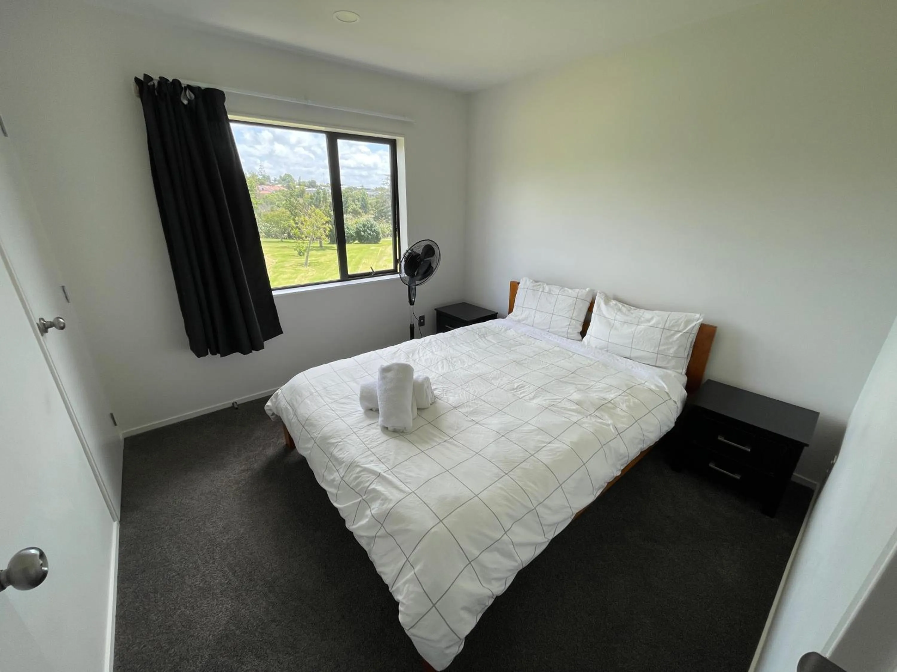 Bedroom, Bed in Modern Home by the Reserve