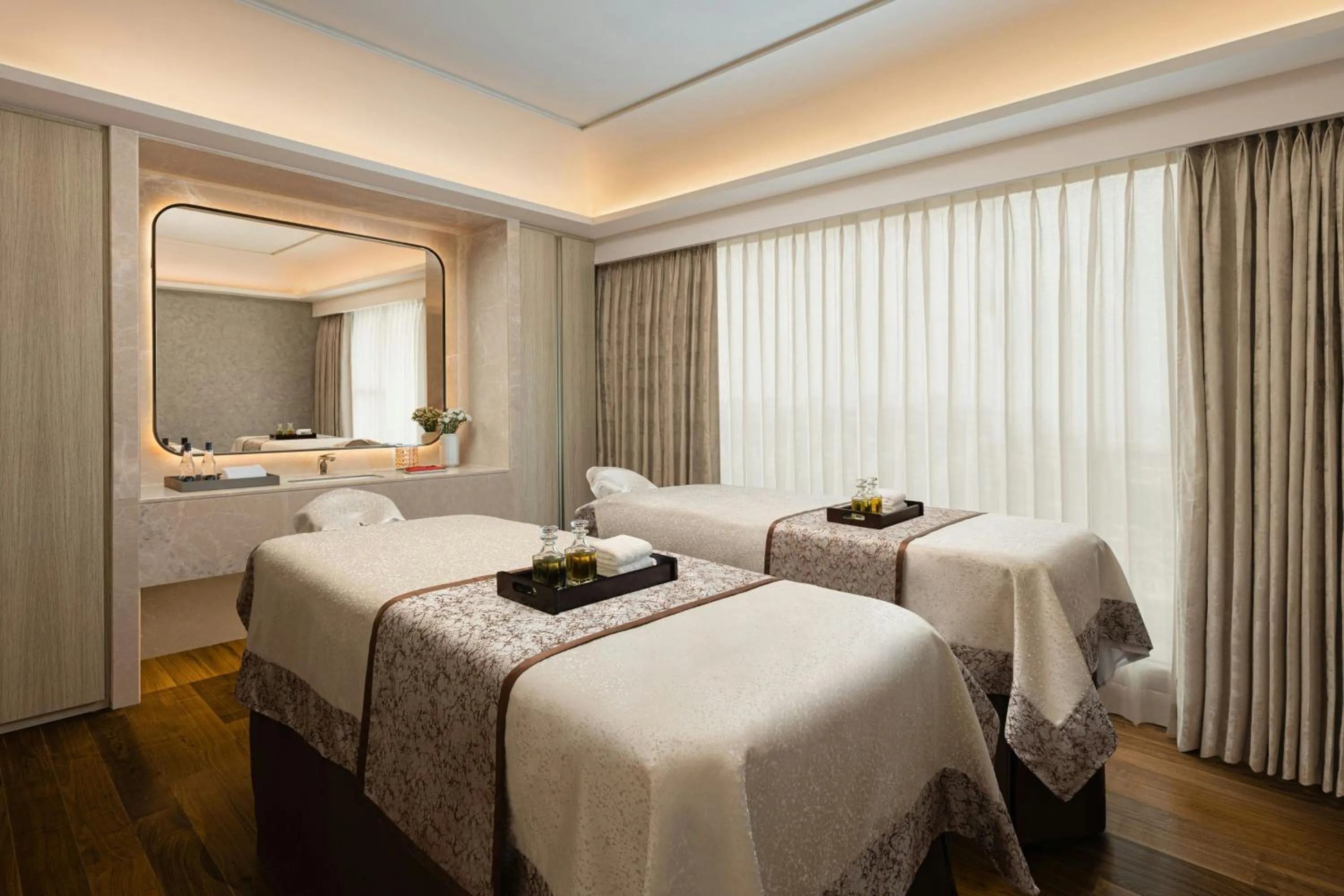 Lounge or bar, Bed in Marriott Executive Apartments Bengaluru UB City