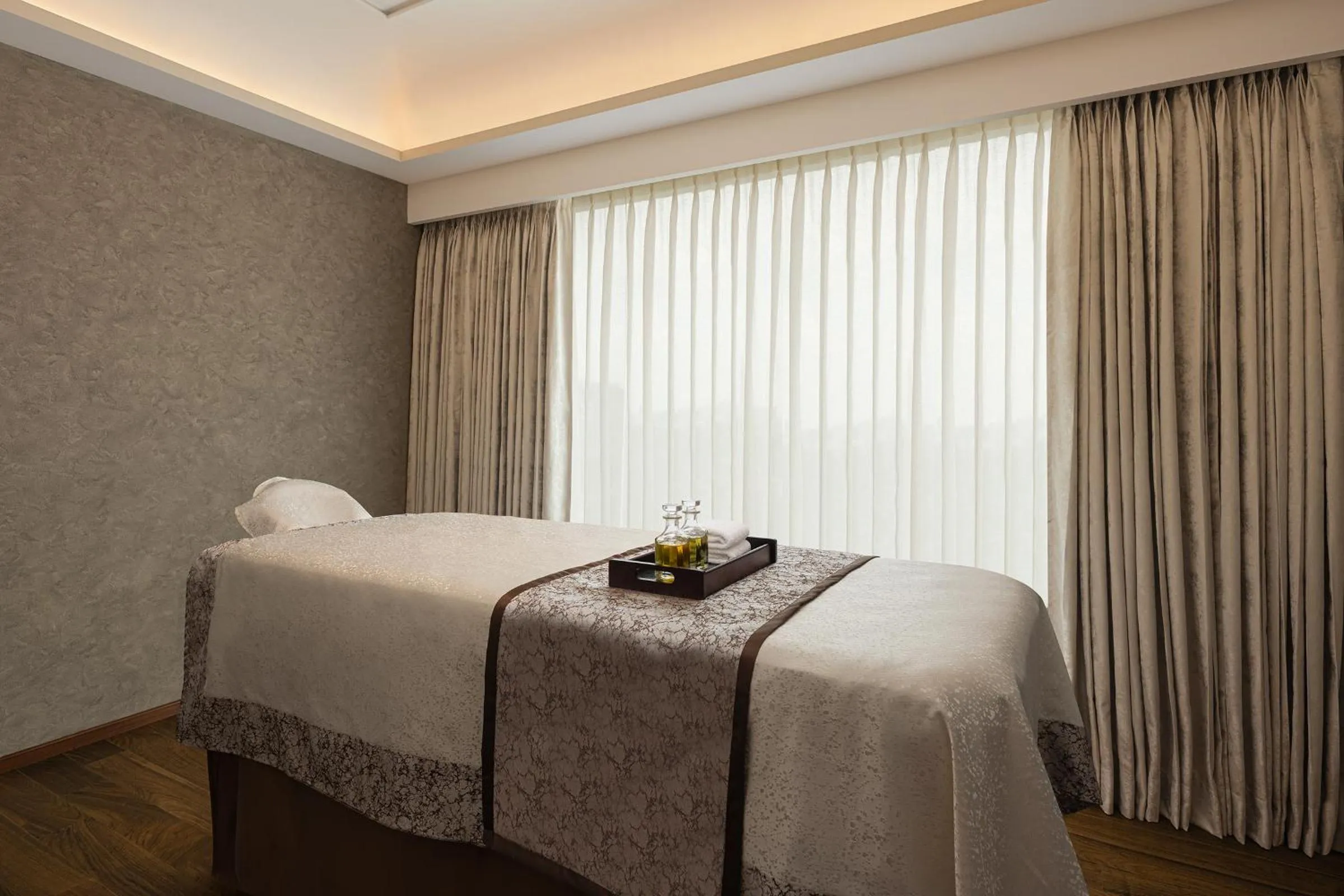Spa and wellness centre/facilities, Bed in Marriott Executive Apartments Bengaluru UB City