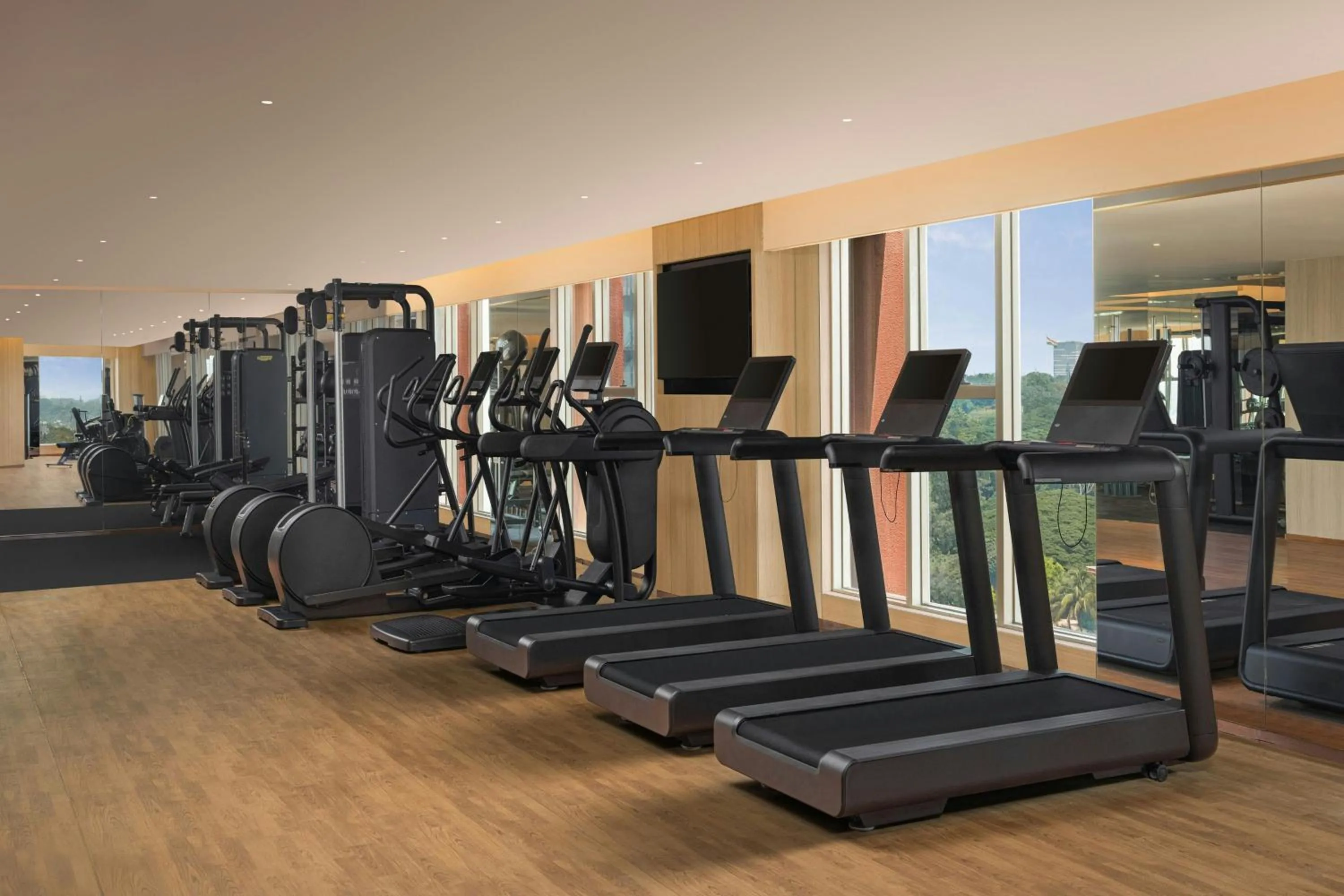 Fitness centre/facilities in Marriott Executive Apartments Bengaluru UB City