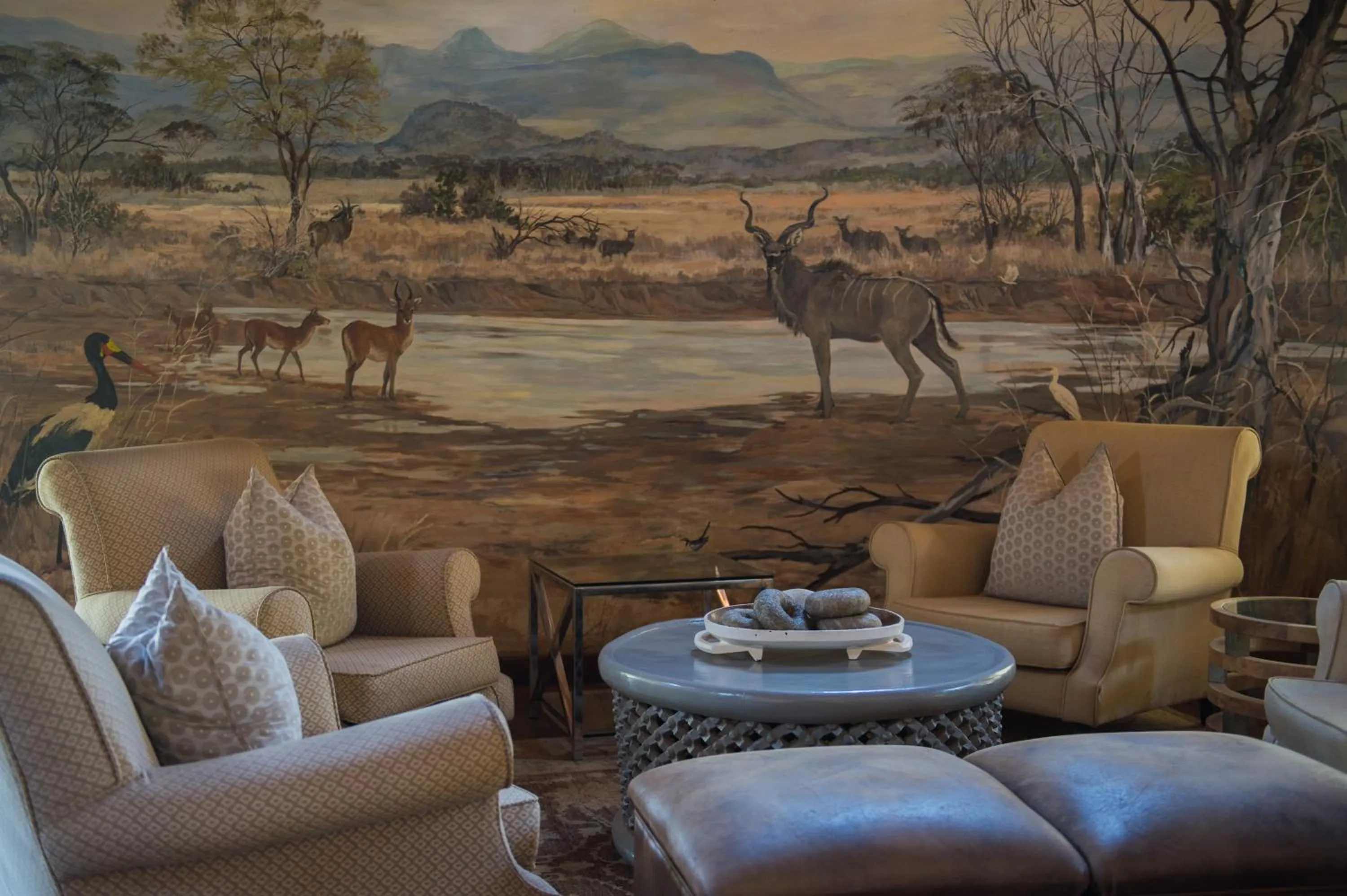 Lounge or bar in Lilayi Lodge