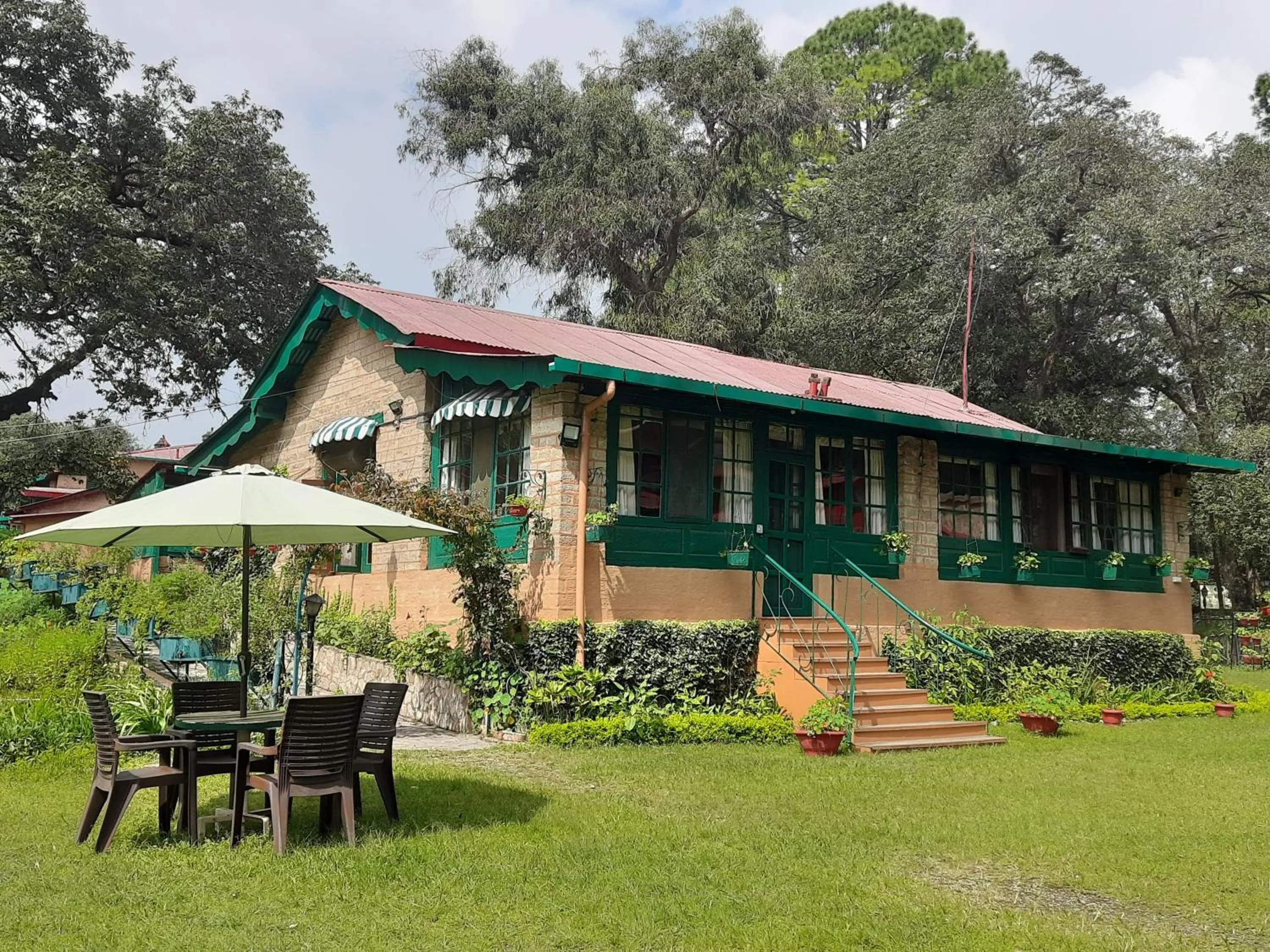 West View Hotel