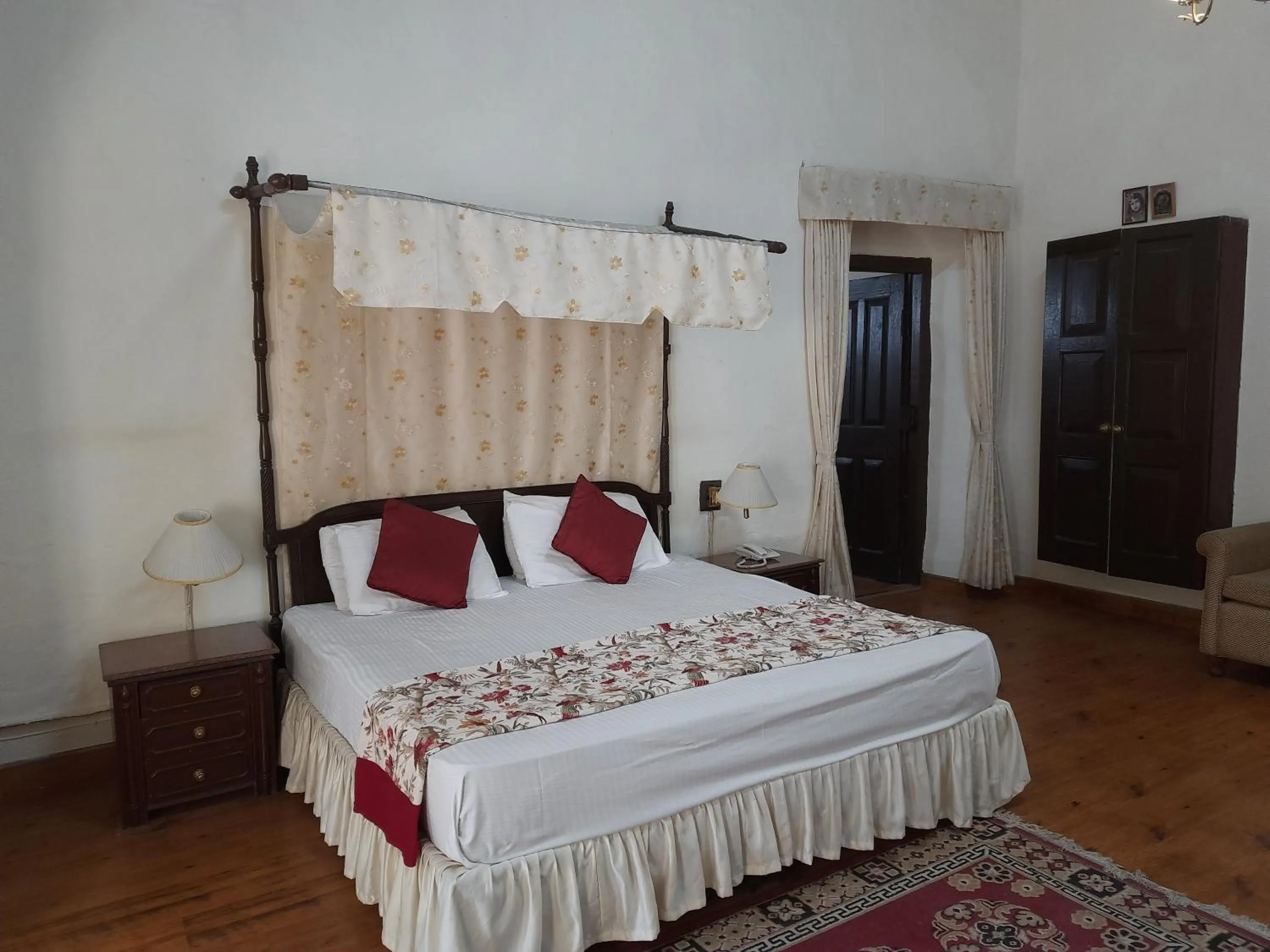 West View Hotel