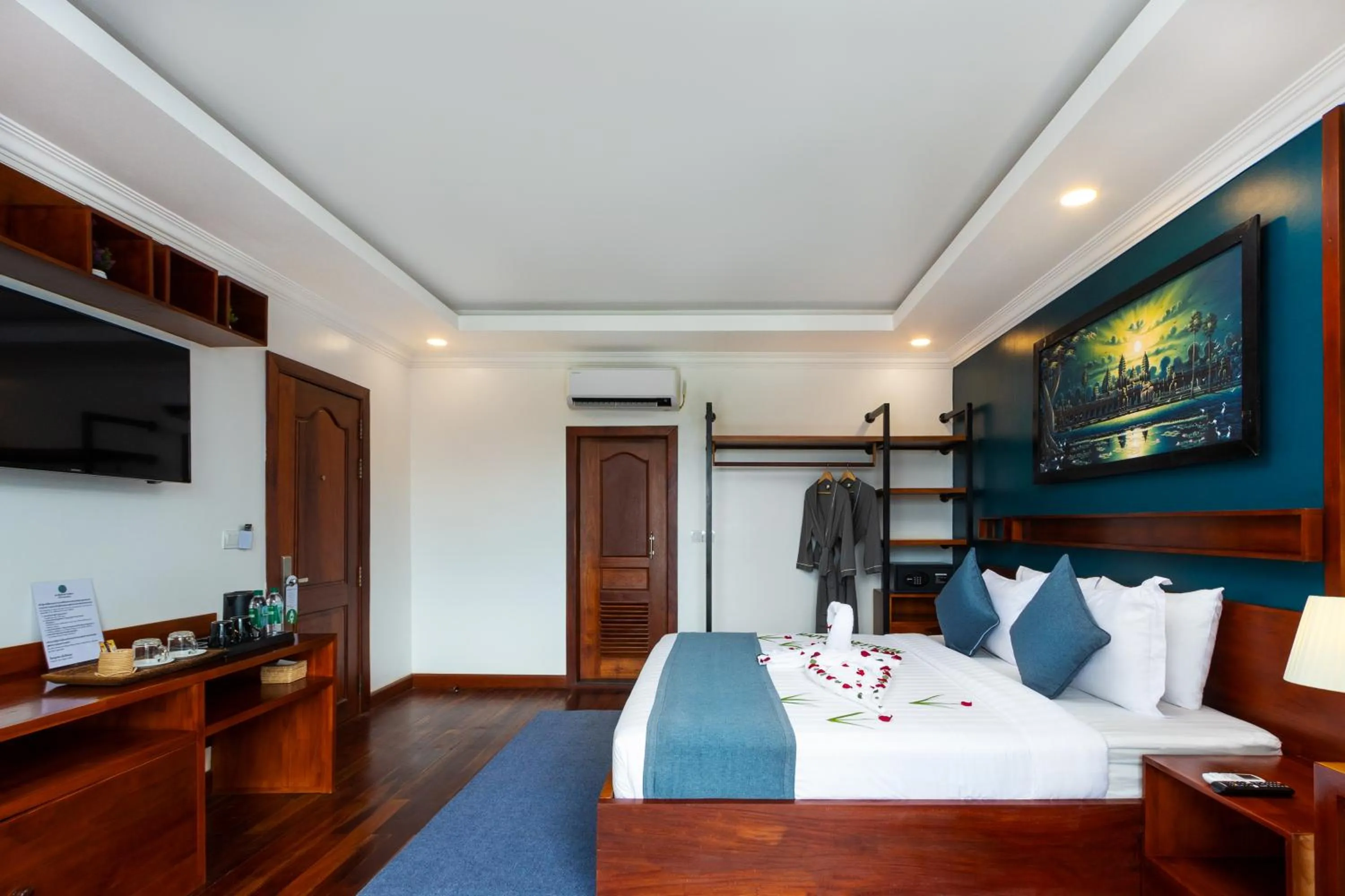 Bed in Le Vert Angkor Hotel