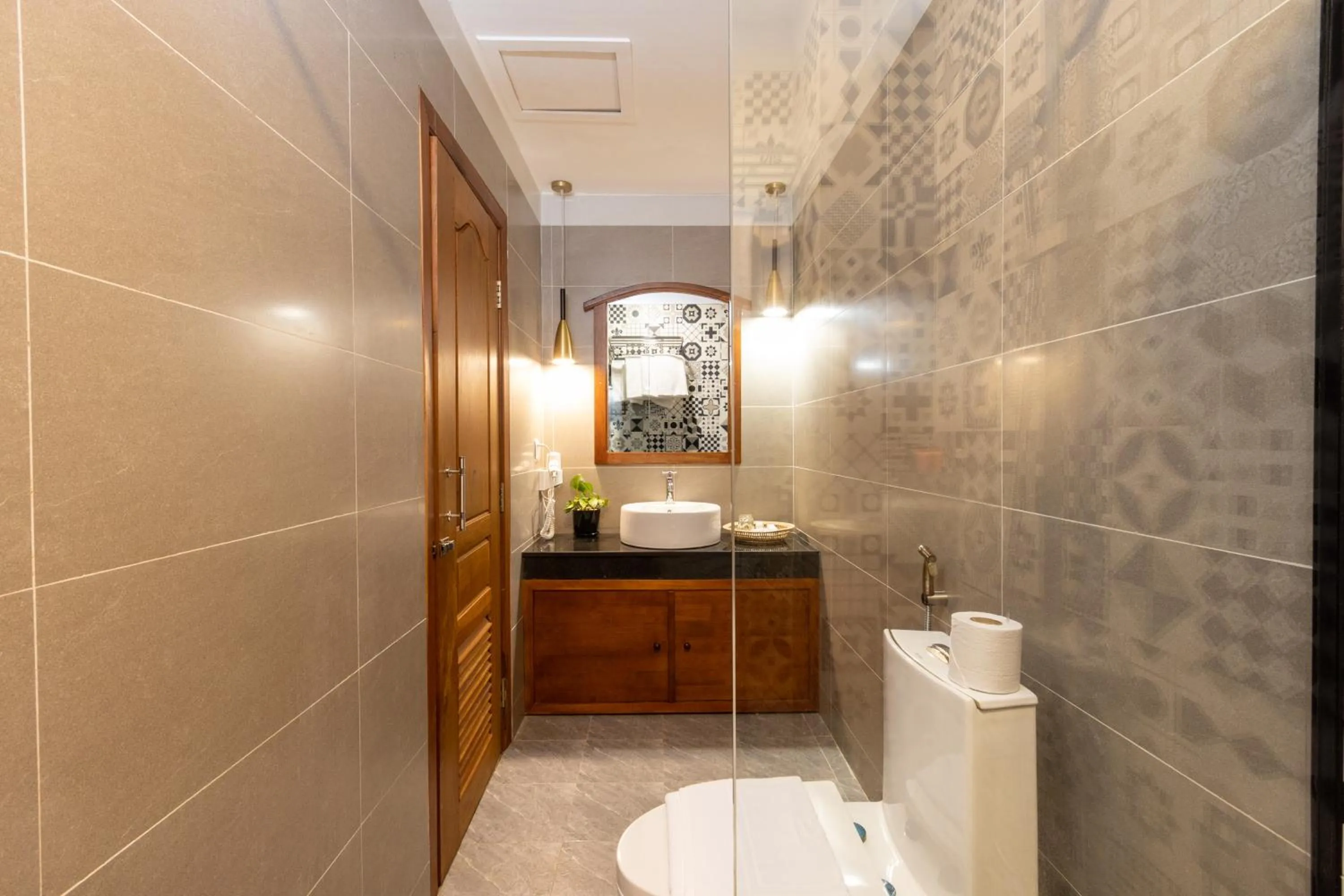 Bathroom in Le Vert Angkor Hotel