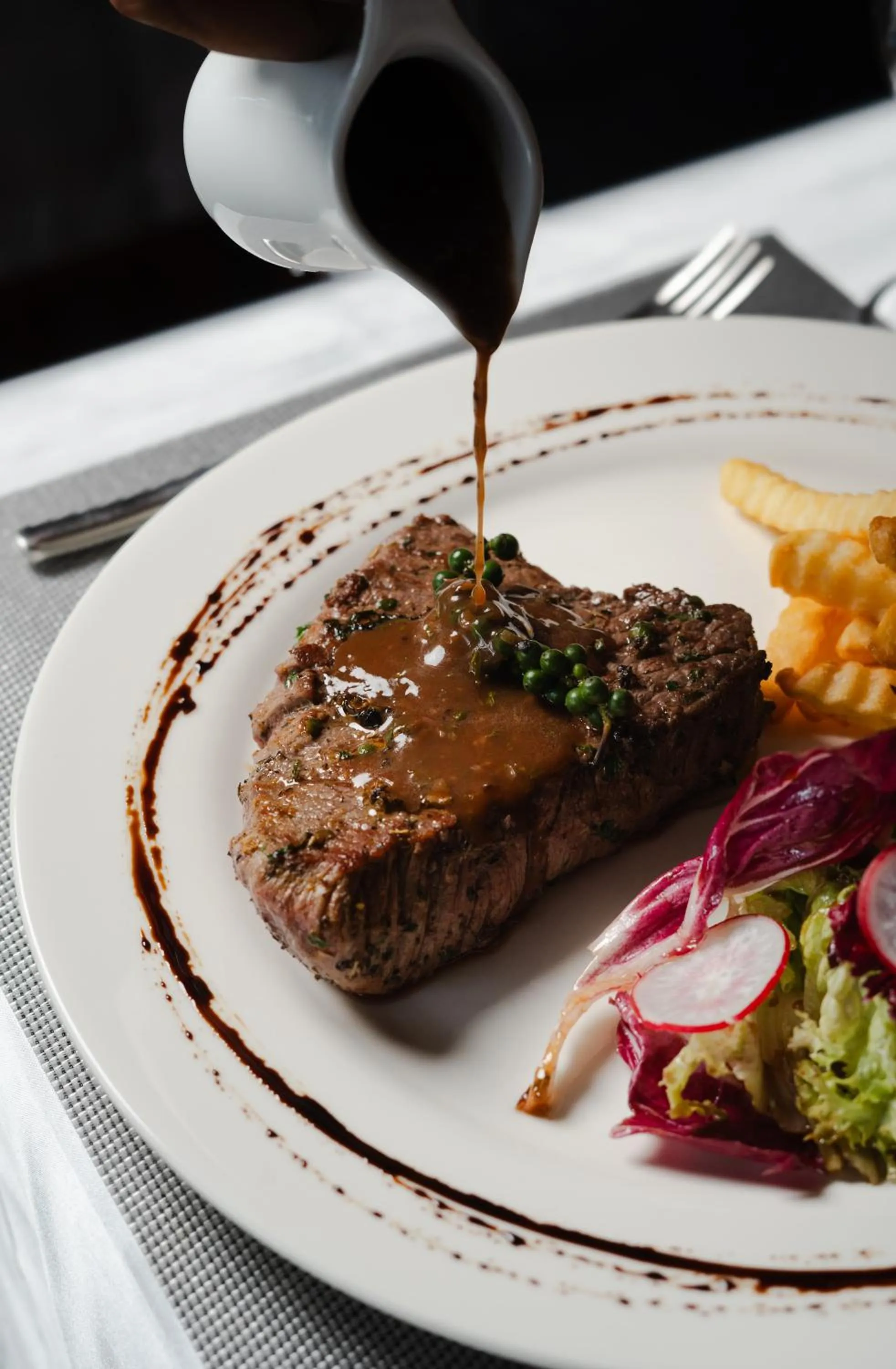 Restaurant/places to eat in Le Vert Angkor Hotel