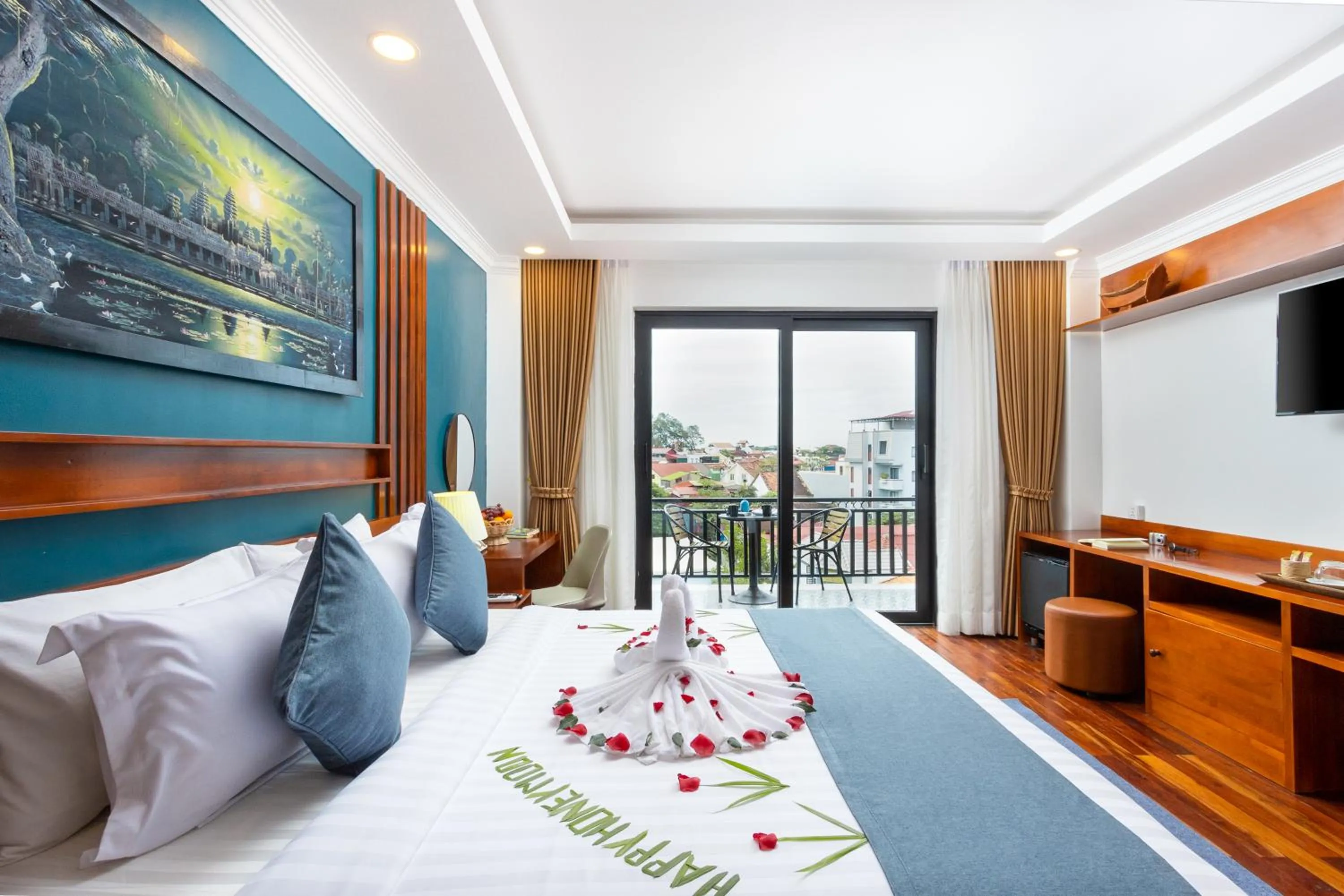 Bed in Le Vert Angkor Hotel