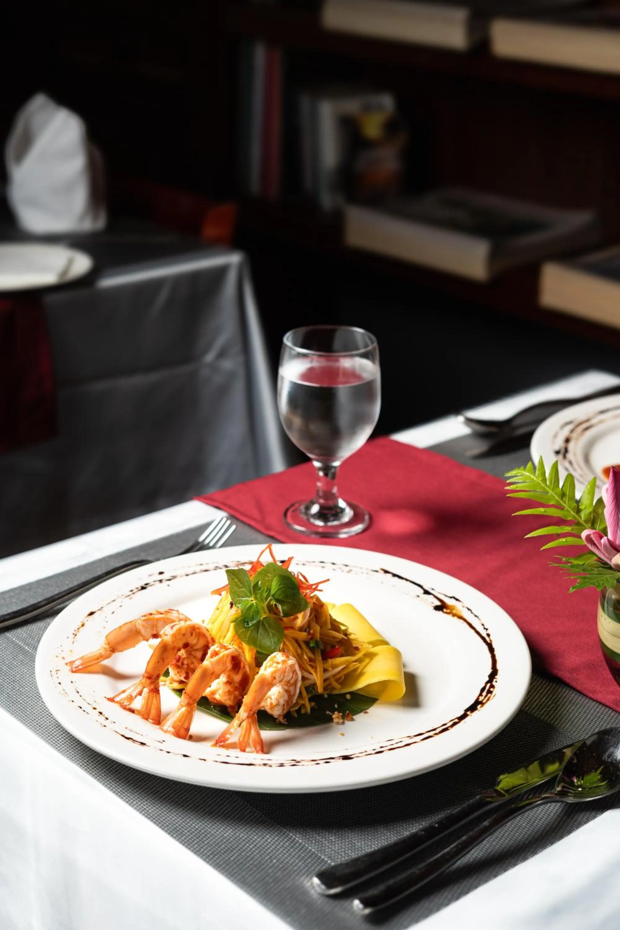 Restaurant/places to eat in Le Vert Angkor Hotel