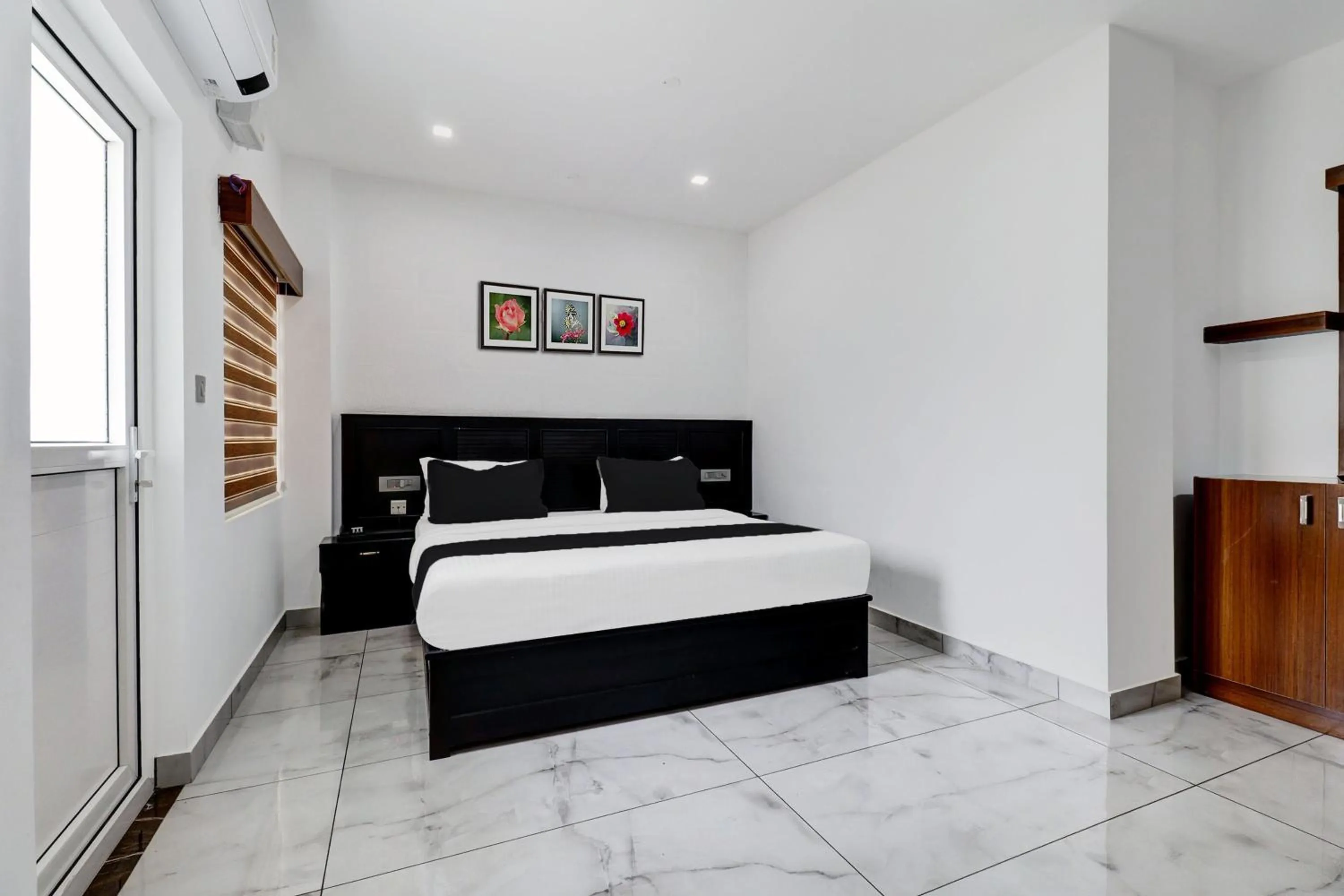 Bedroom, Bed in Collection O Munnar