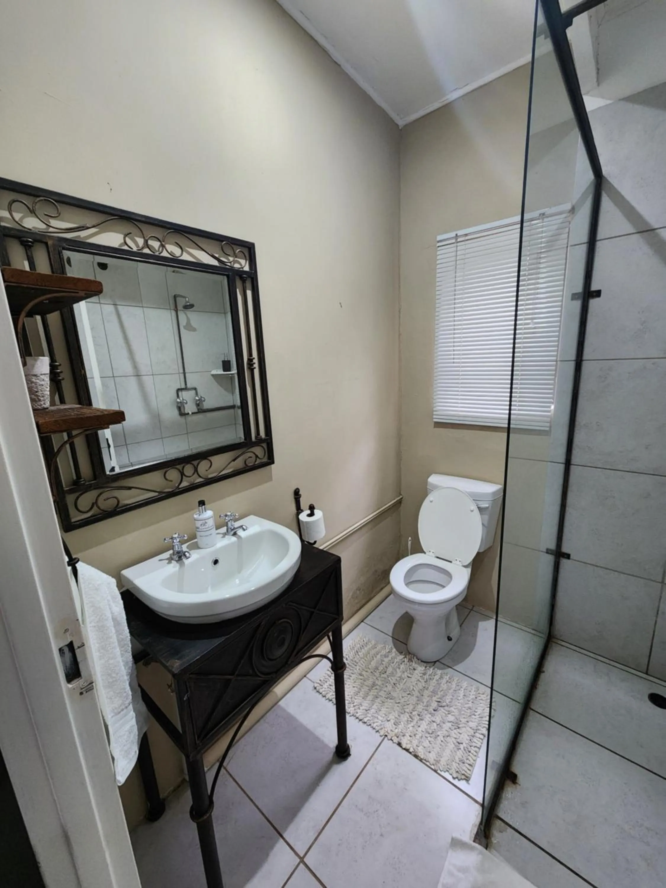 Bathroom in Marrakech Guest House
