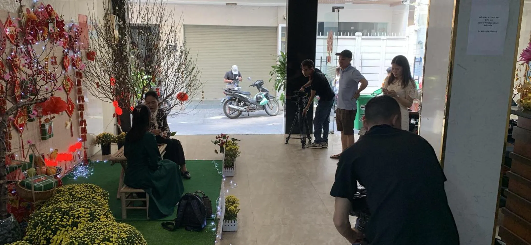 Communal lounge/ TV room in COZY Hotel HCM