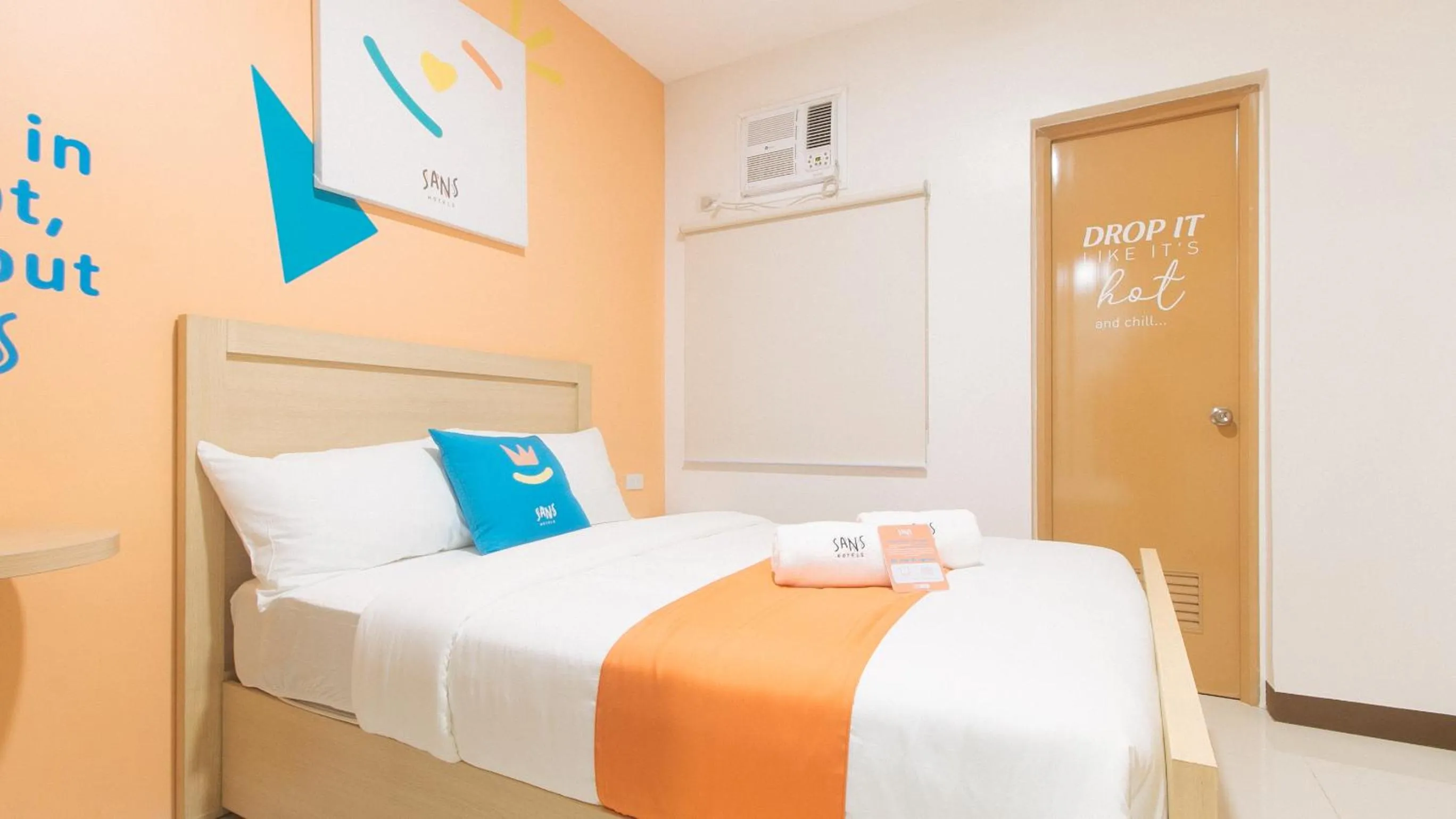 Bedroom, Bed in Sans Hotel at One JD Place Makati by RedDoorz