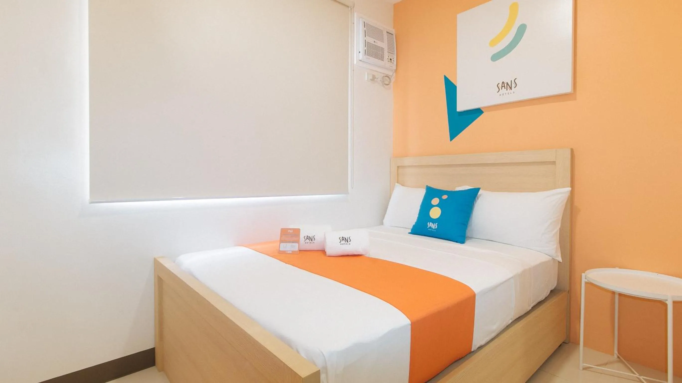 Bedroom, Bed in Sans Hotel at One JD Place Makati by RedDoorz