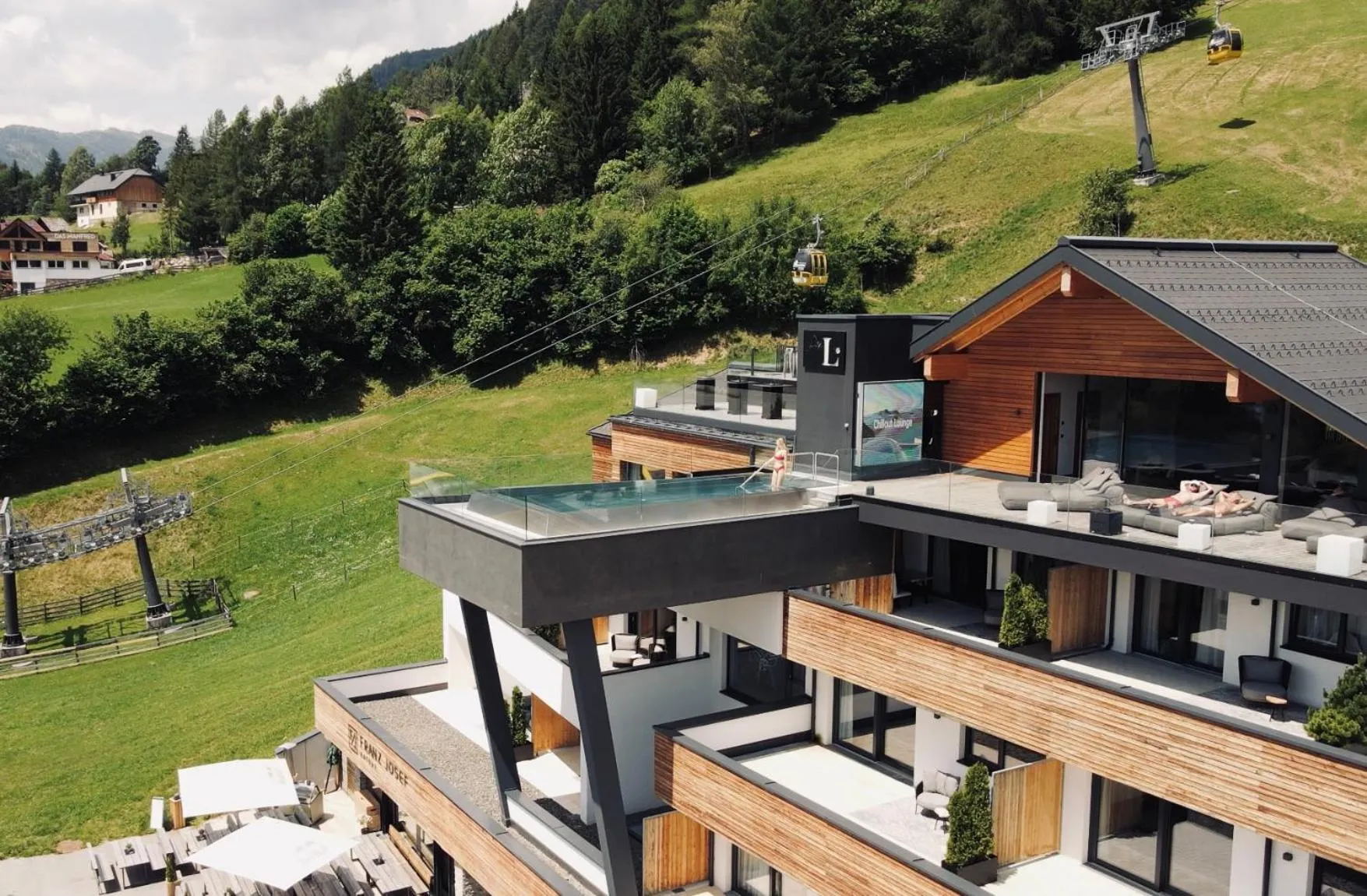 Property building in Das Liftplatzl