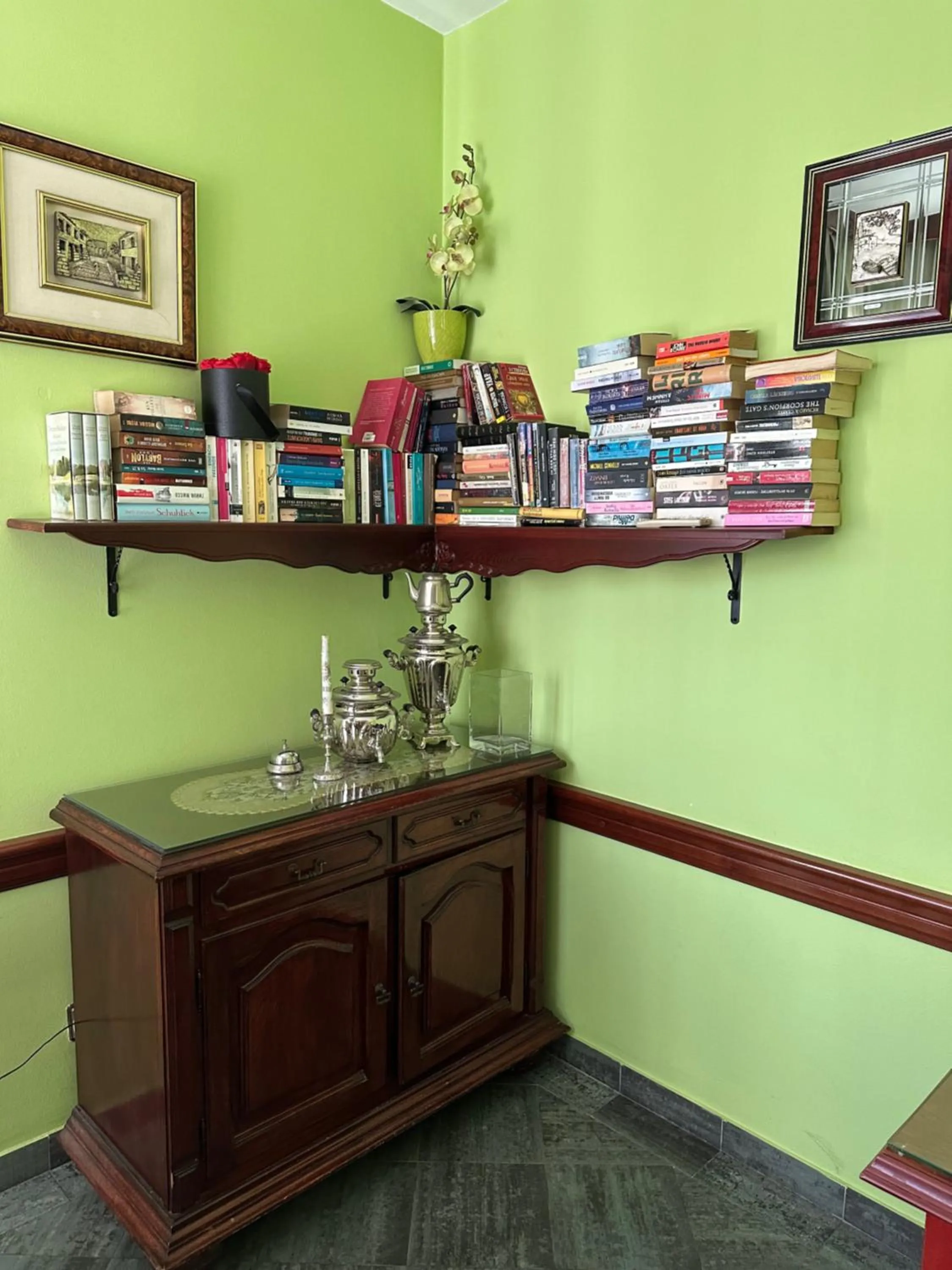 Library in Beatrix Lux Hotel