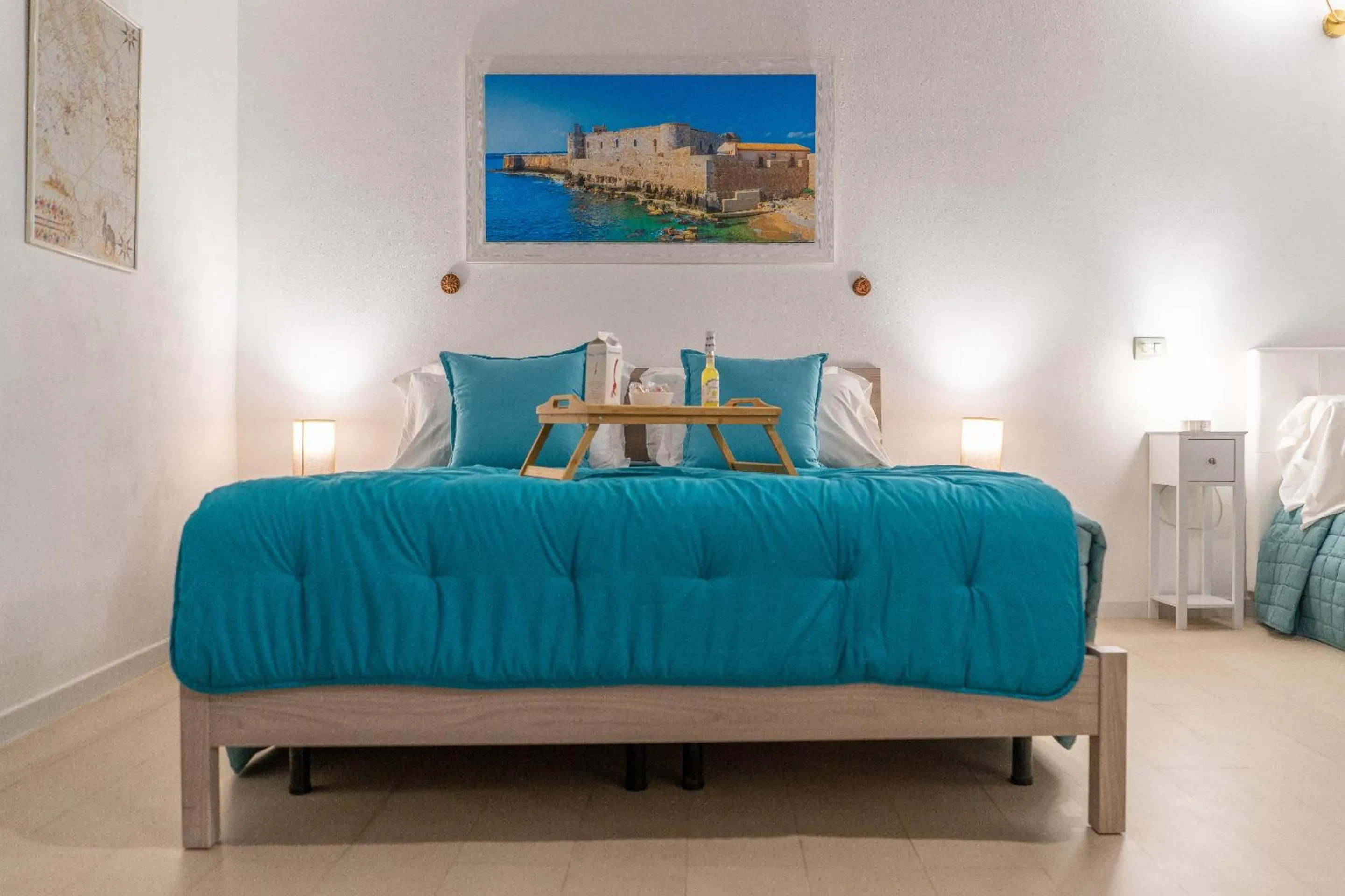 Bedroom, Bed in Elsa d'Ortigia - I TRE ARCHI