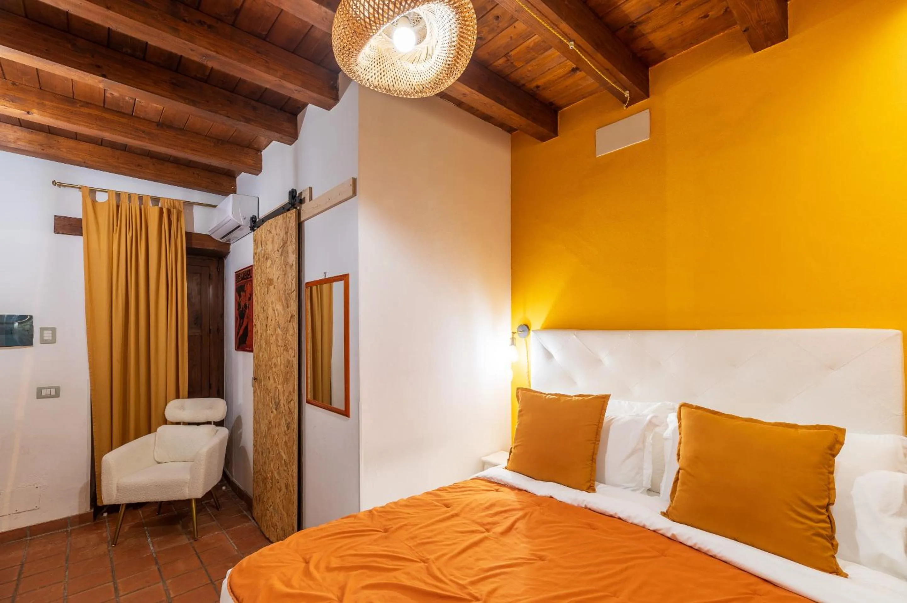 Bedroom, Bed in Elsa d'Ortigia - I TRE ARCHI