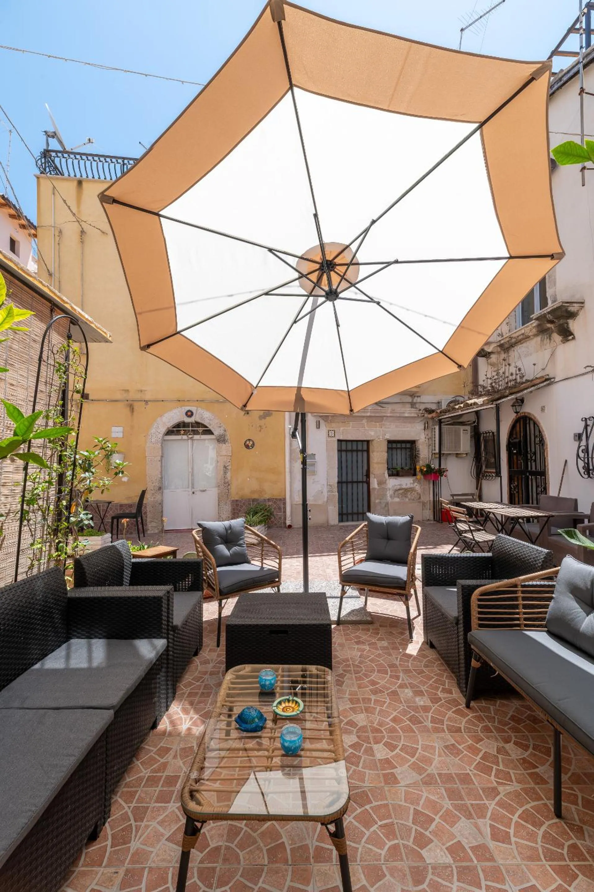 Other in Elsa d'Ortigia - I TRE ARCHI