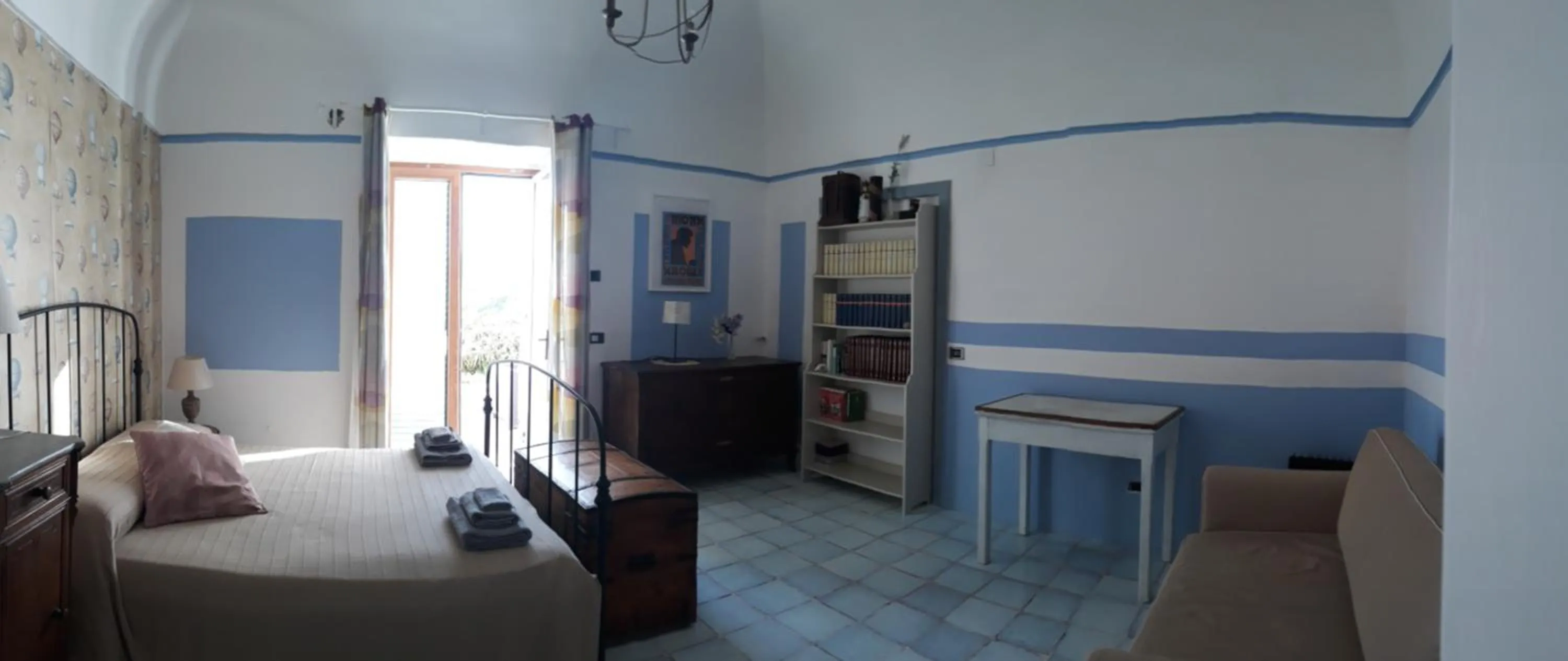 Photo of the whole room in Casa Carmela