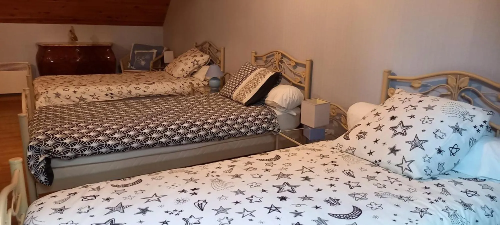 Bed in Gite Couesnon