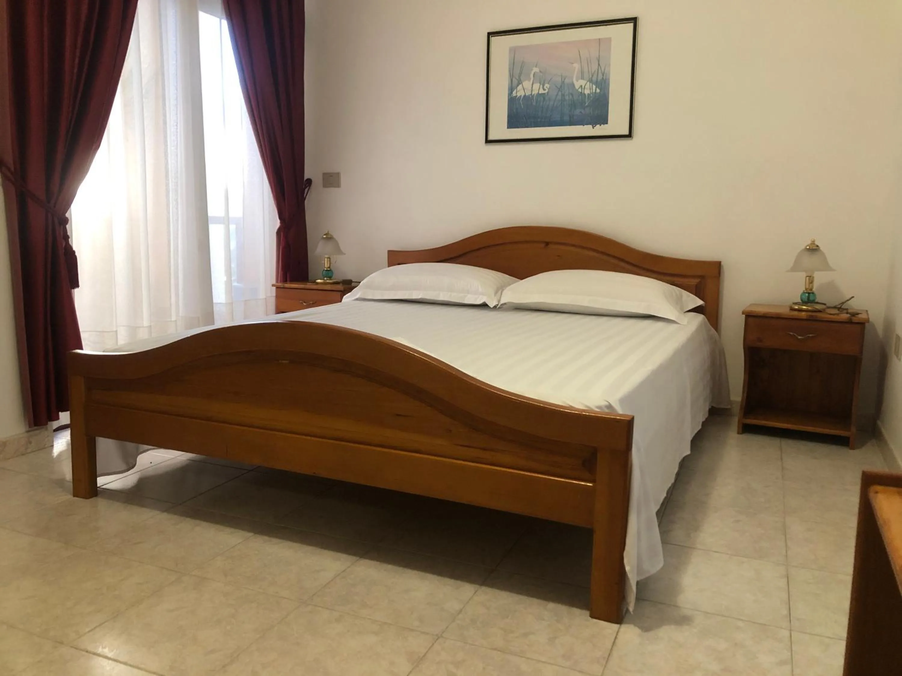 Bed in VILLA PEPETO Durres Albania