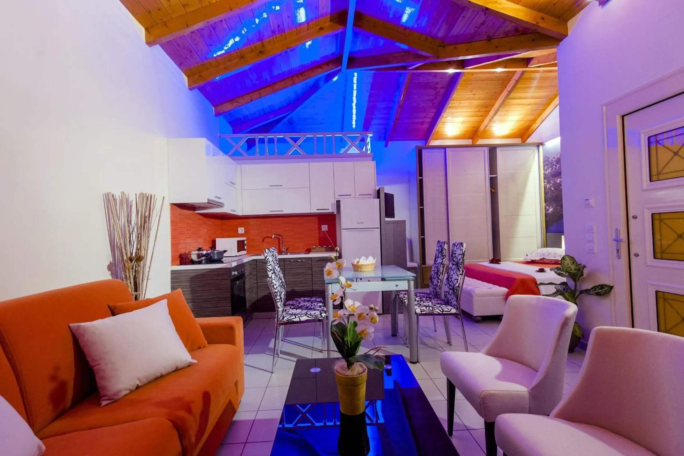 TV and multimedia in All Saints Villas