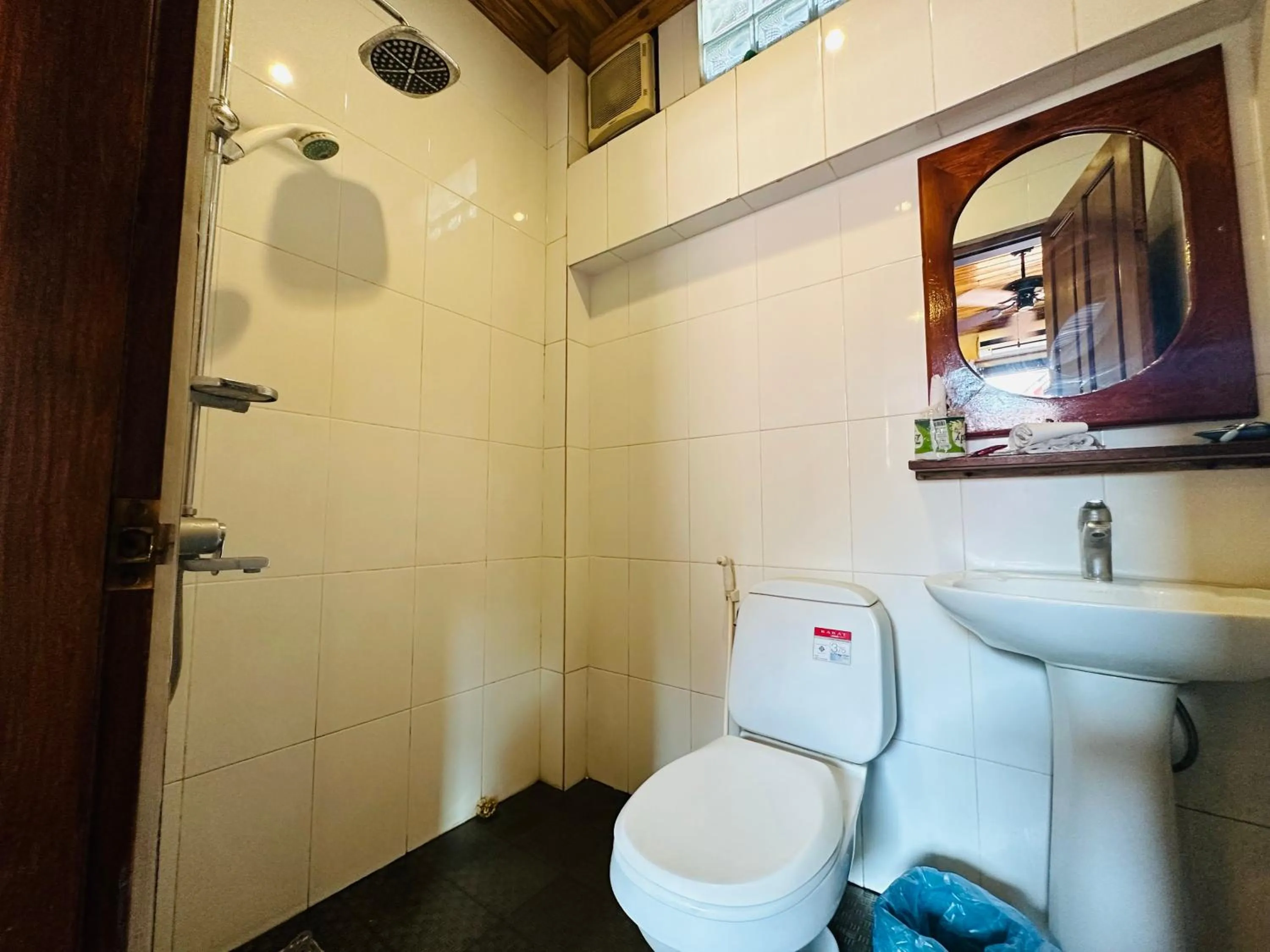 Toilet in Anisa Mekong Riverside Villa